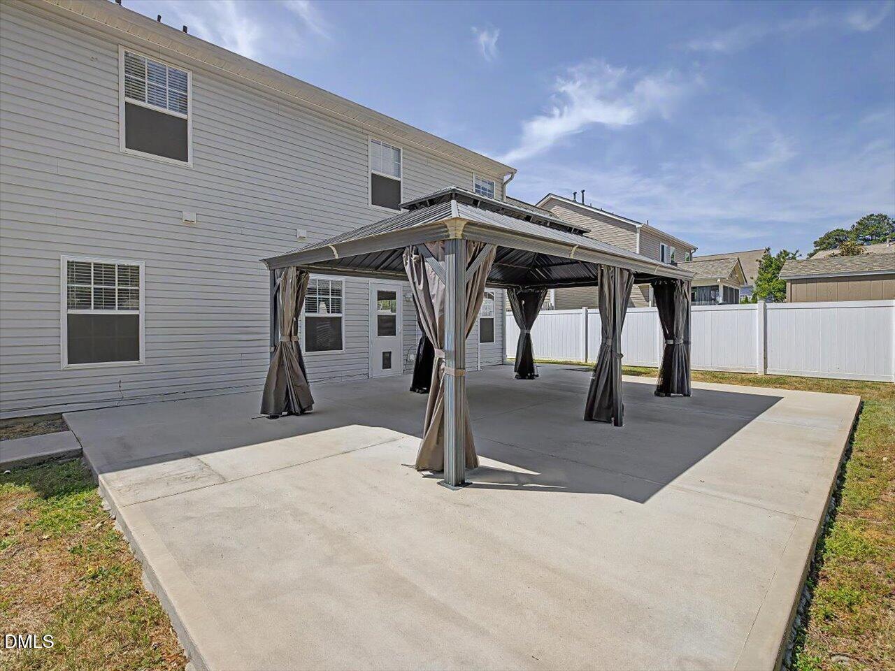 5309 Neuse Forest Road Property Photo 12