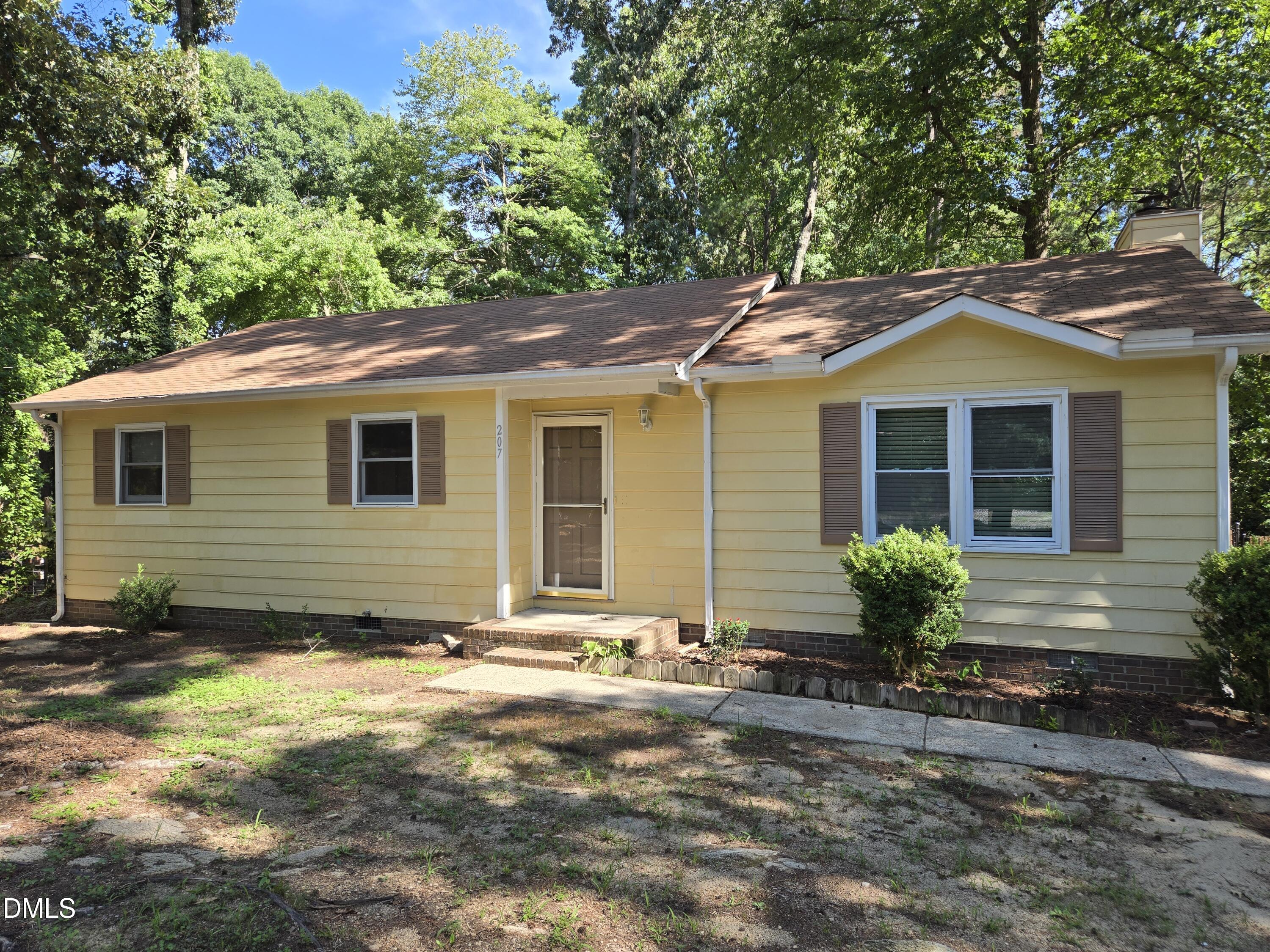 207 Meadow Property Photo 1