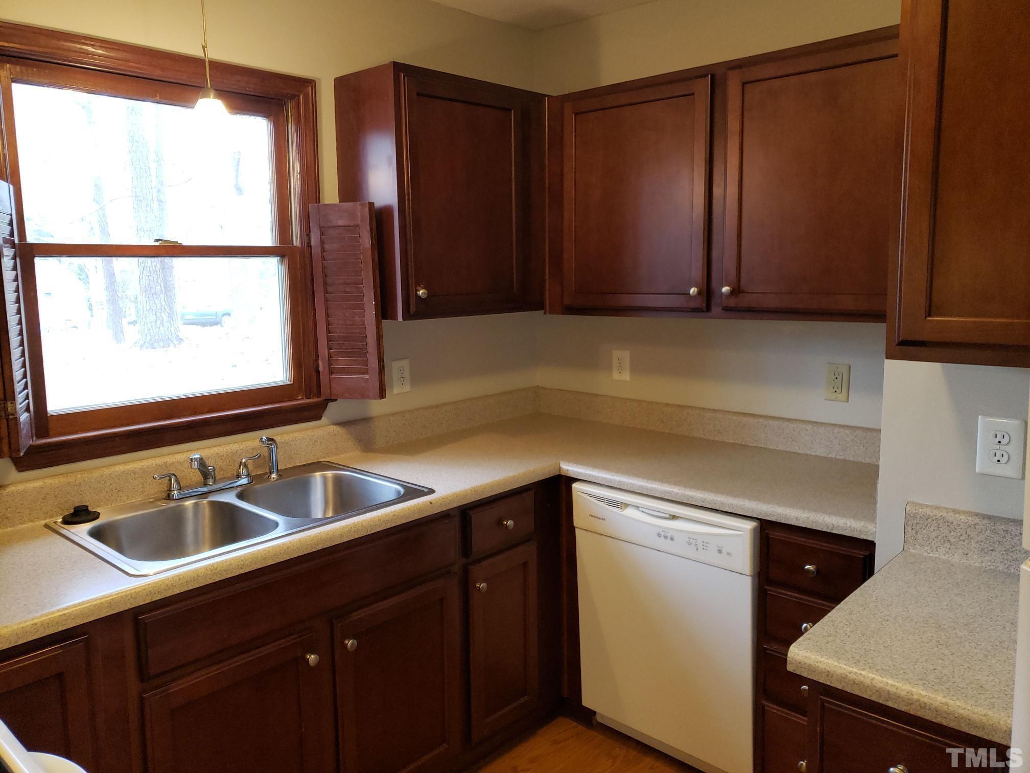 207 Meadow Property Photo 5