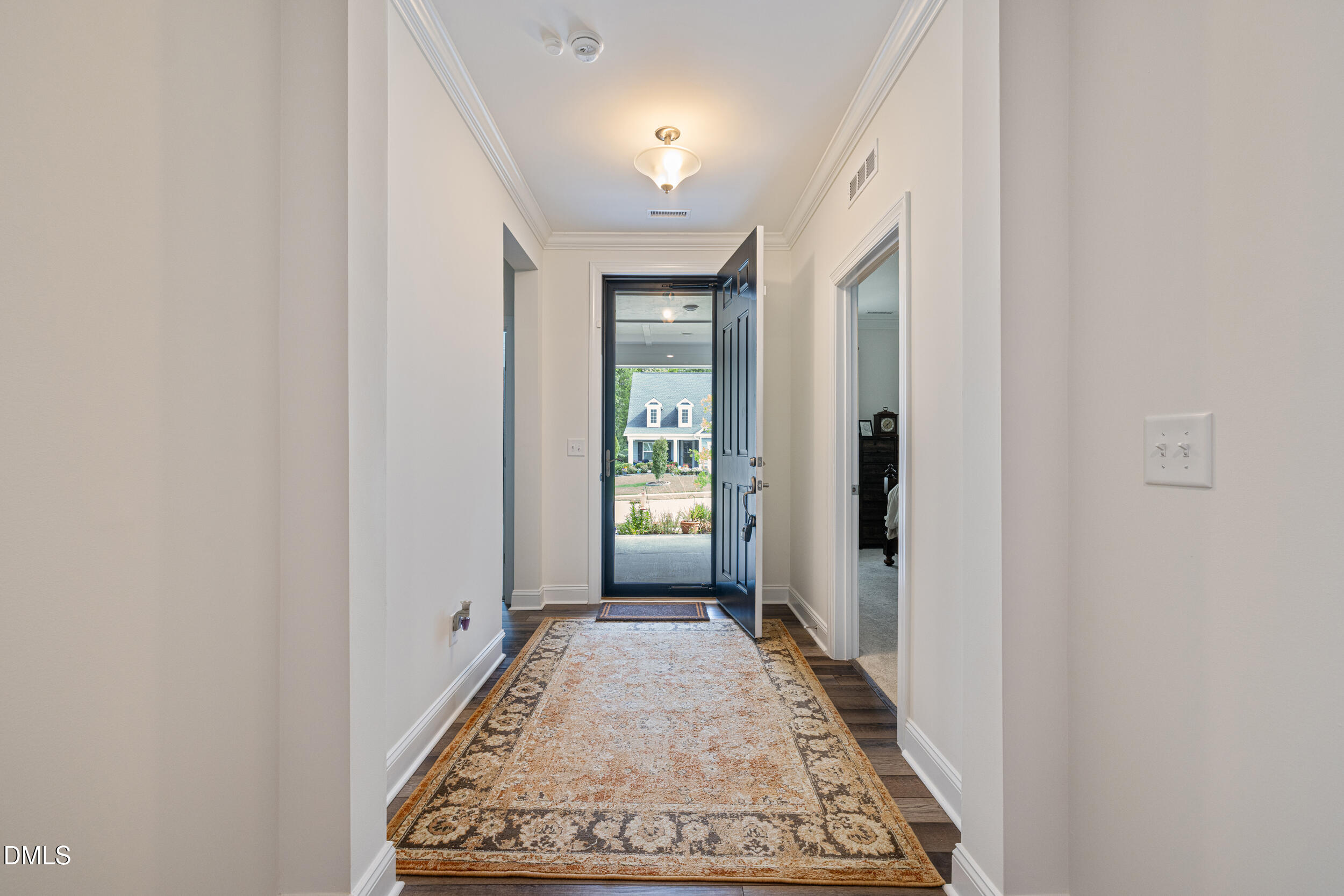 150 English Violet Lane Property Photo 6