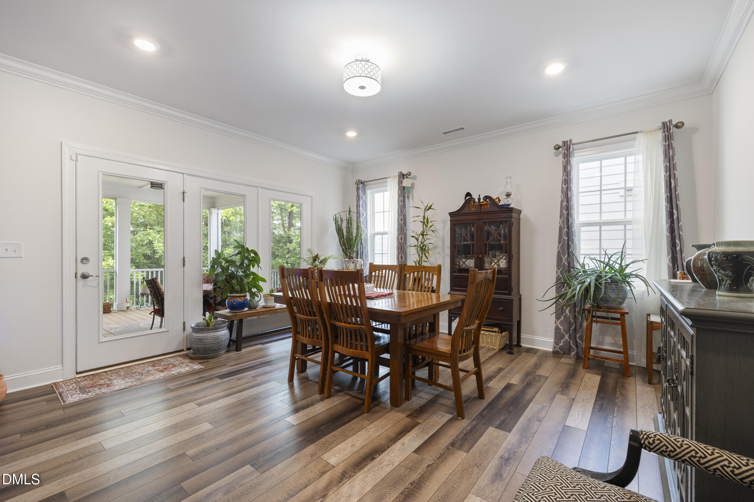 150 English Violet Lane Property Photo 14