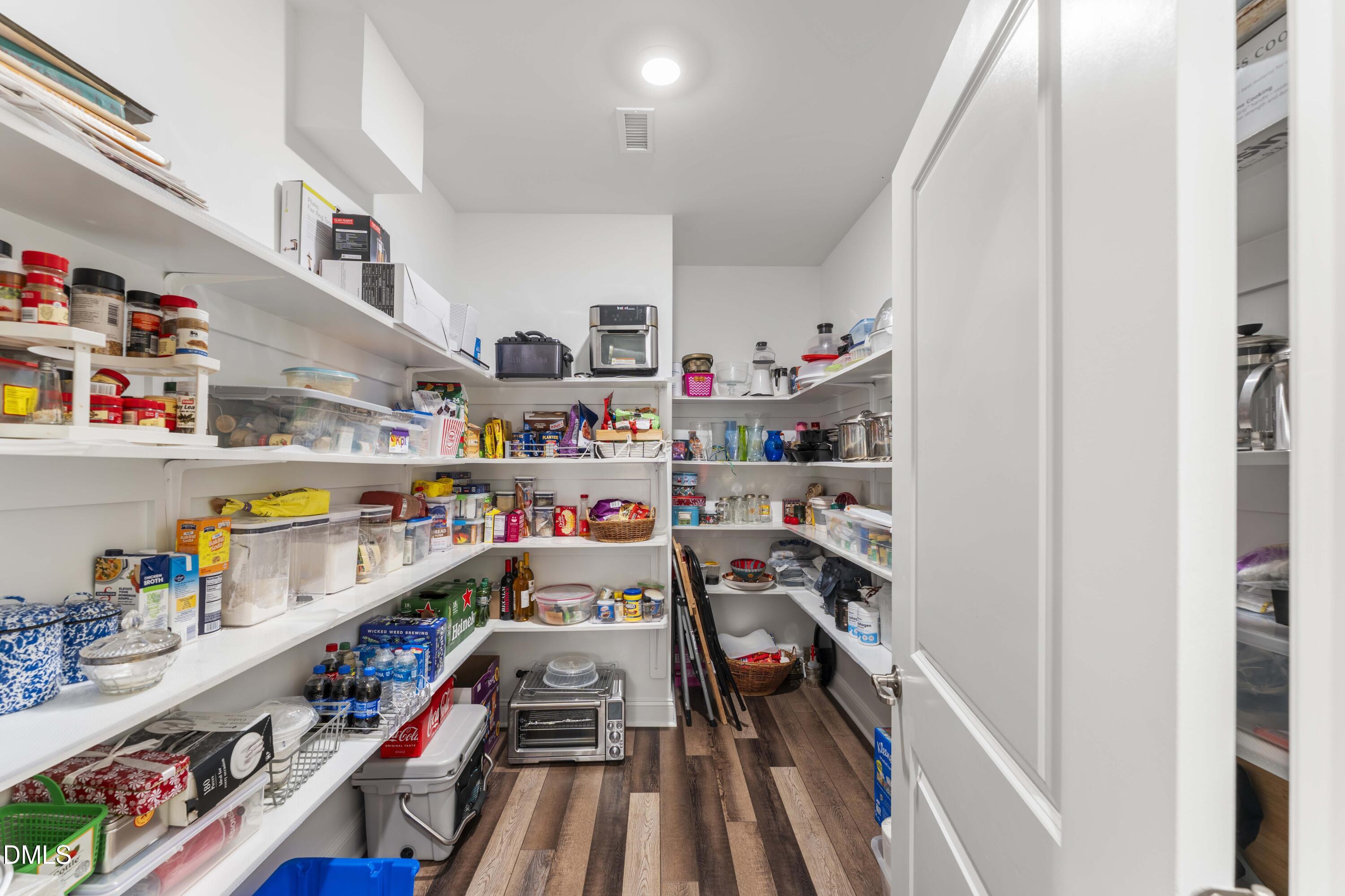 150 English Violet Lane Property Photo 16