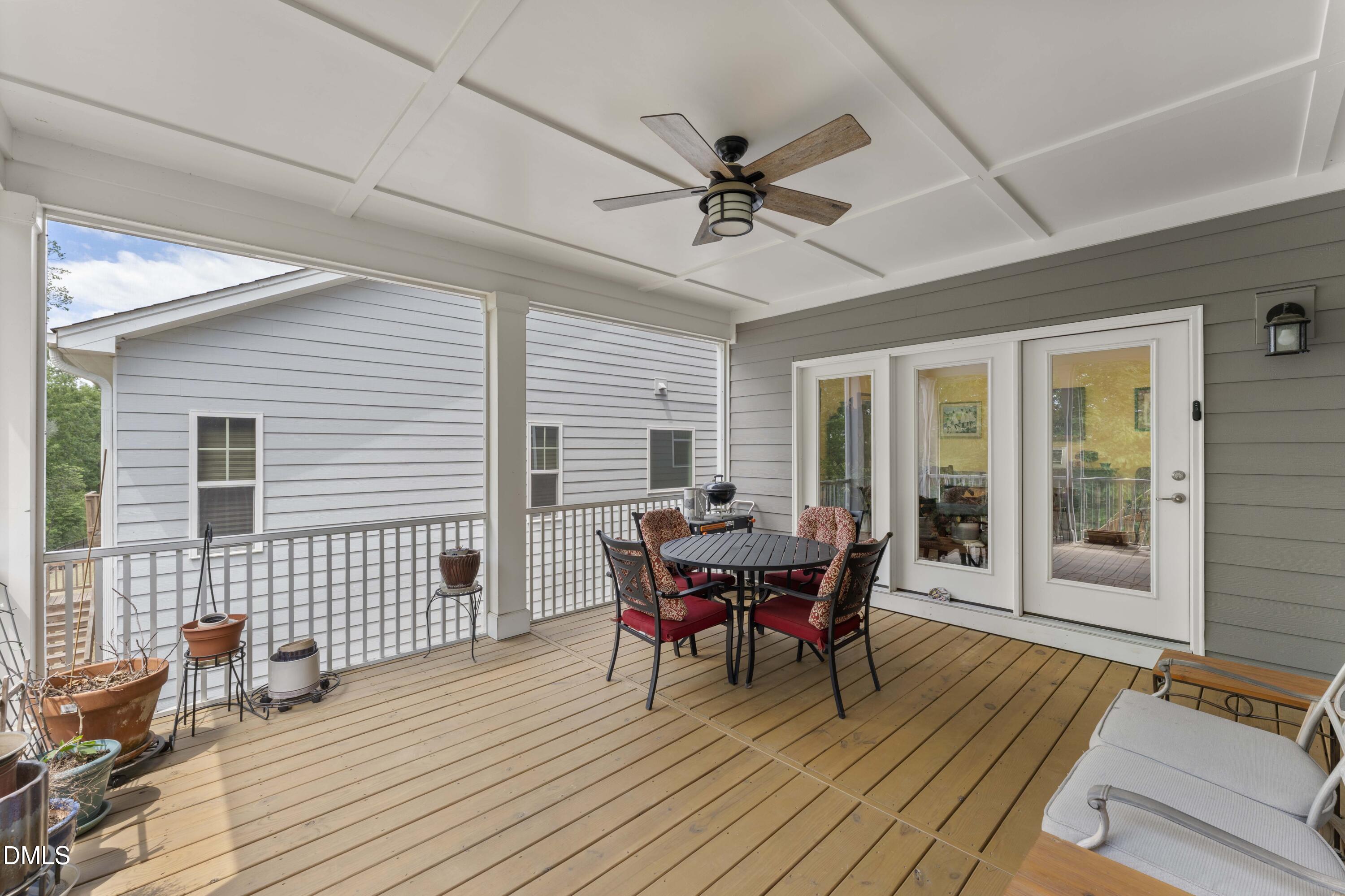 150 English Violet Lane Property Photo 32