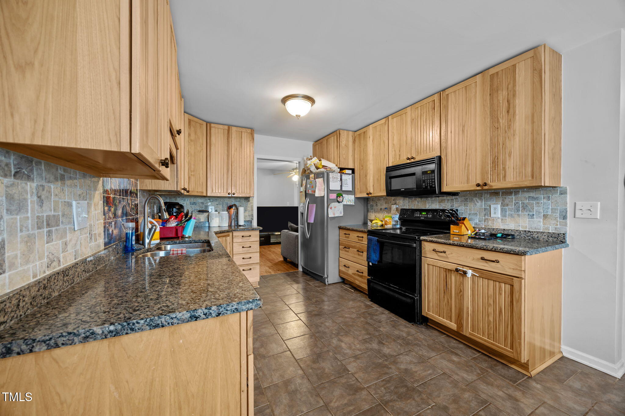 107 Walford Park Property Photo 8