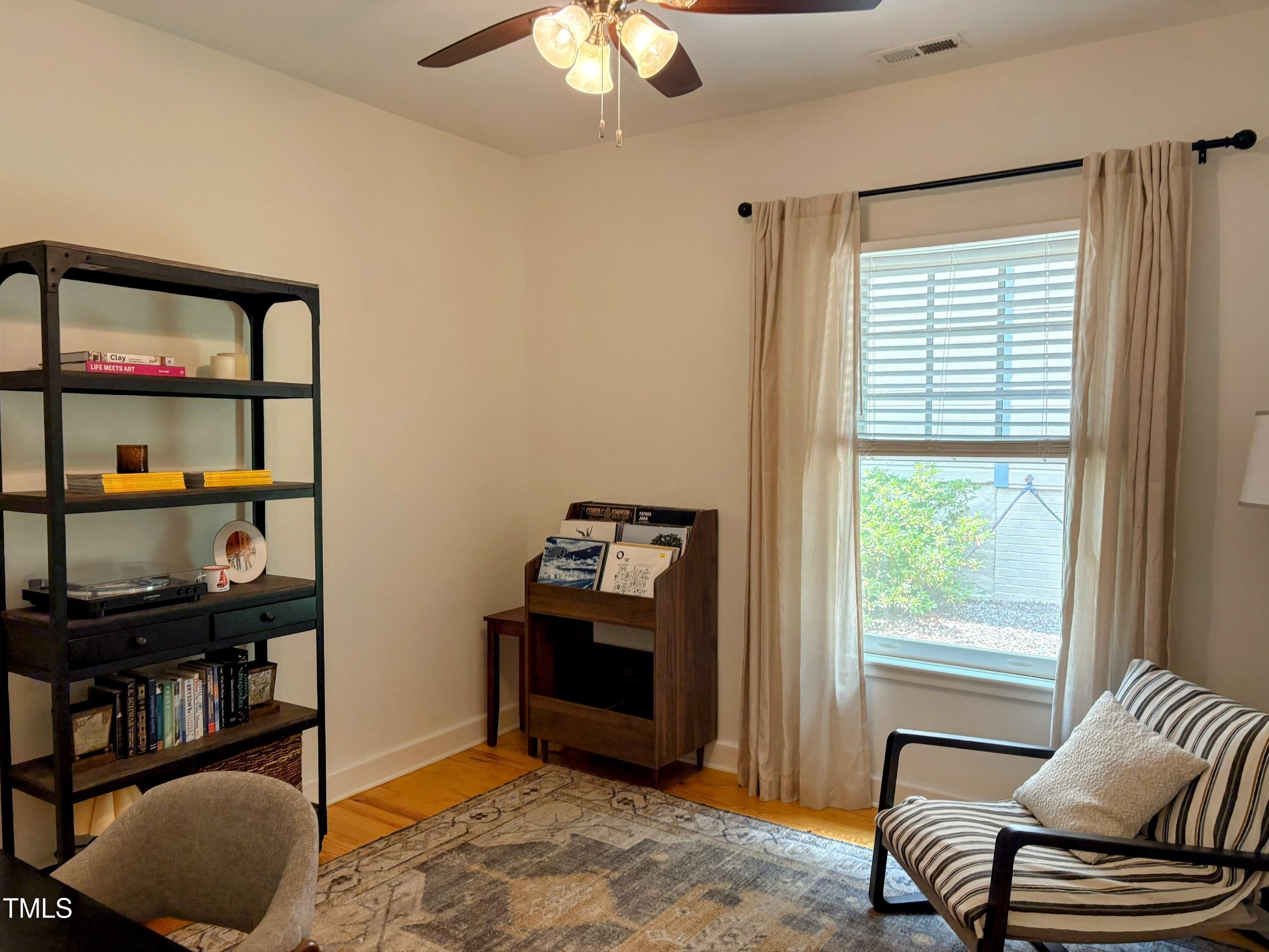 1916 Hart Street Property Photo 13