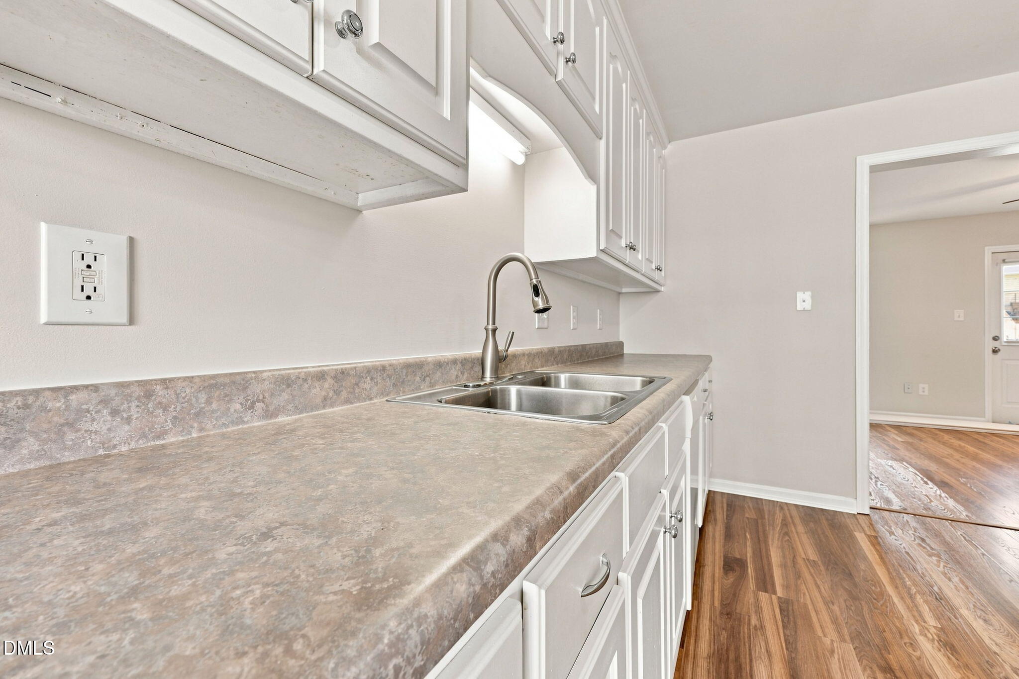 120 Blackthorne Court Property Photo 10