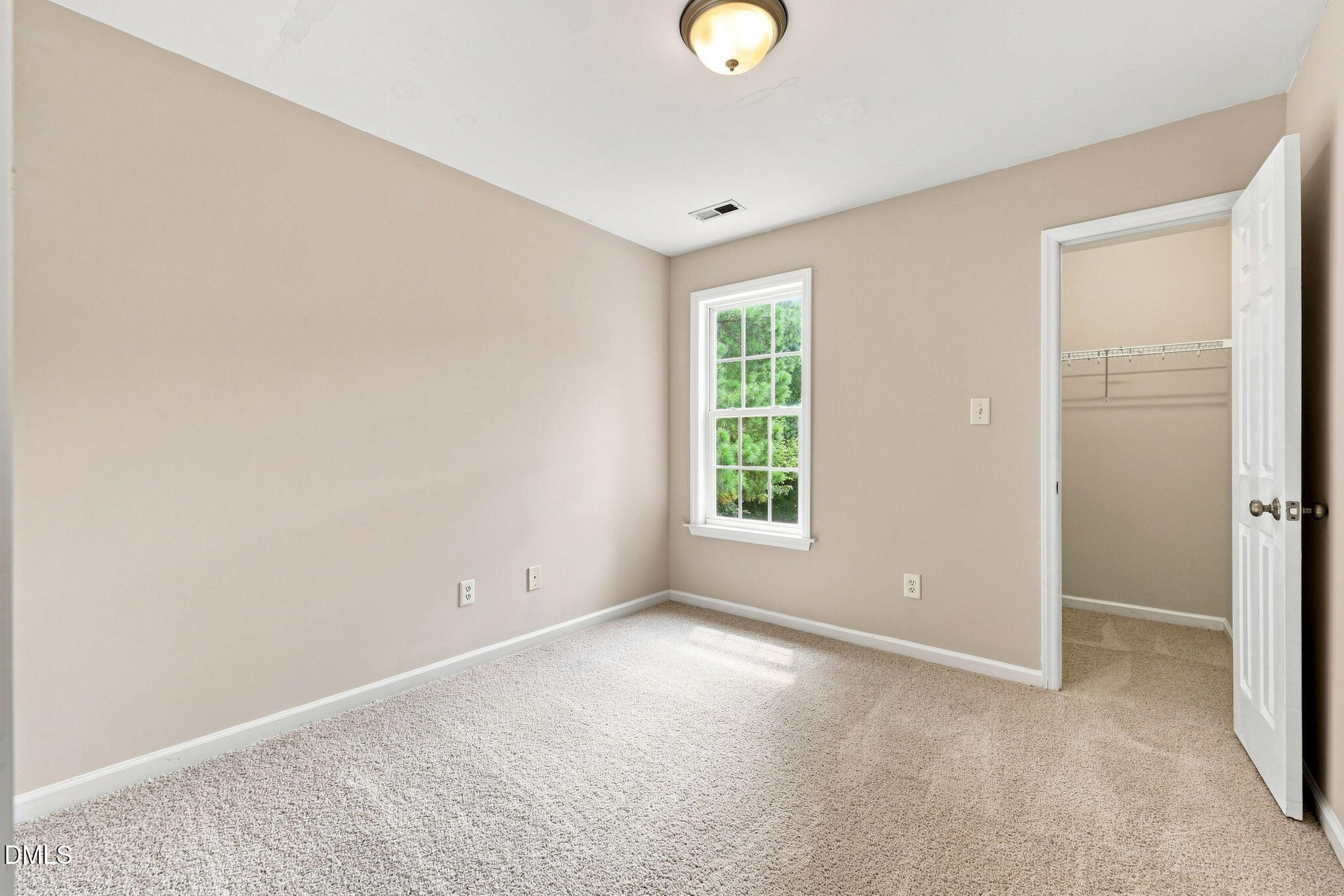 120 Blackthorne Court Property Photo 17