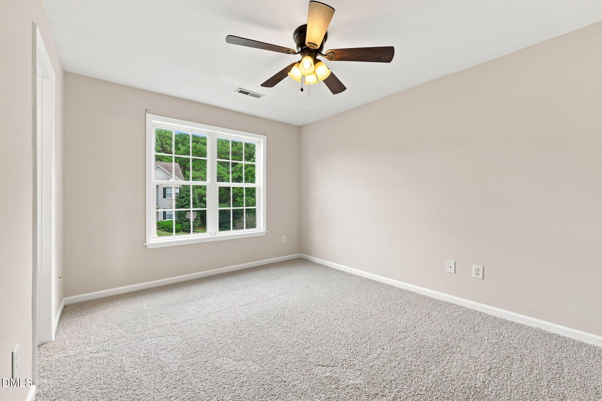 120 Blackthorne Court Property Photo 22