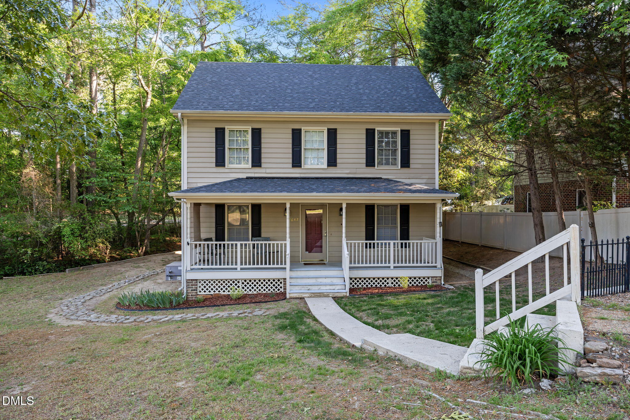 1642 Wake Drive Property Photo 1
