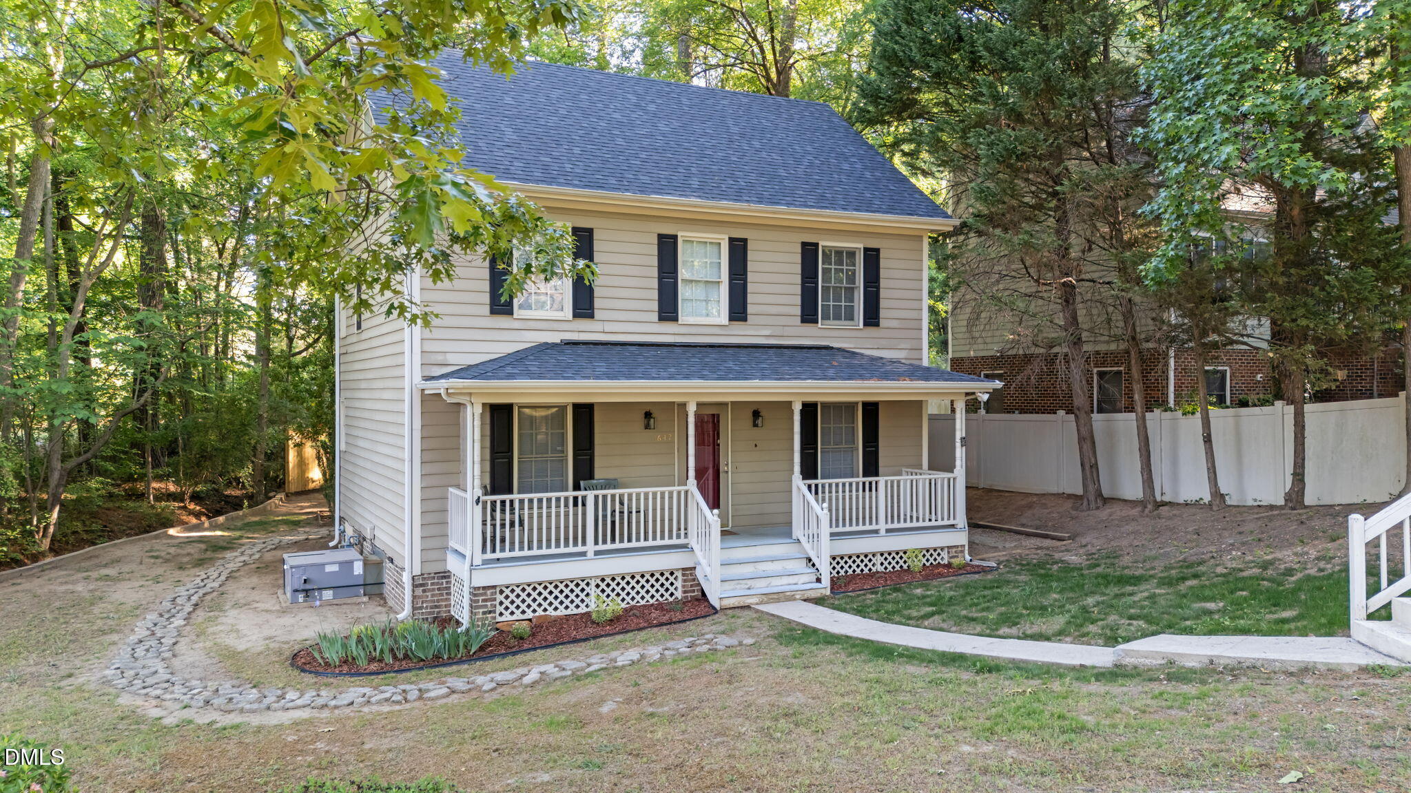 1642 Wake Drive Property Photo 3