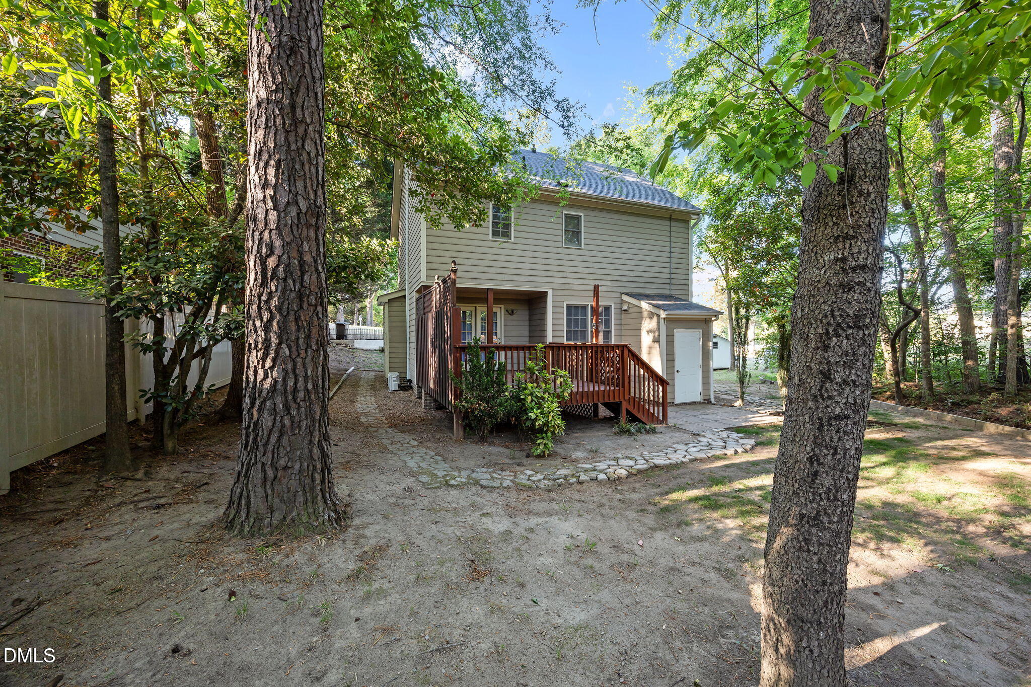 1642 Wake Drive Property Photo 5