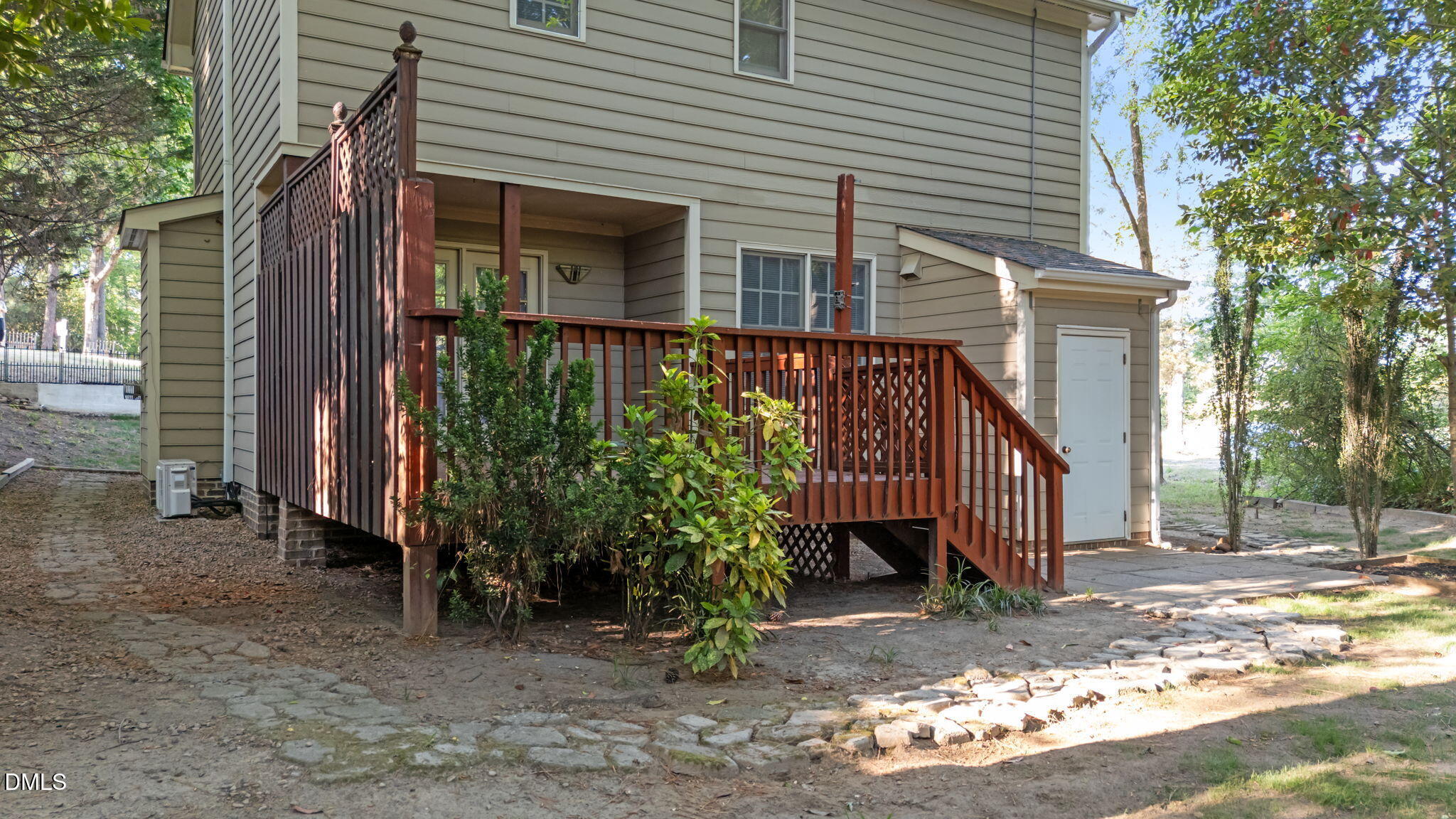 1642 Wake Drive Property Photo 9