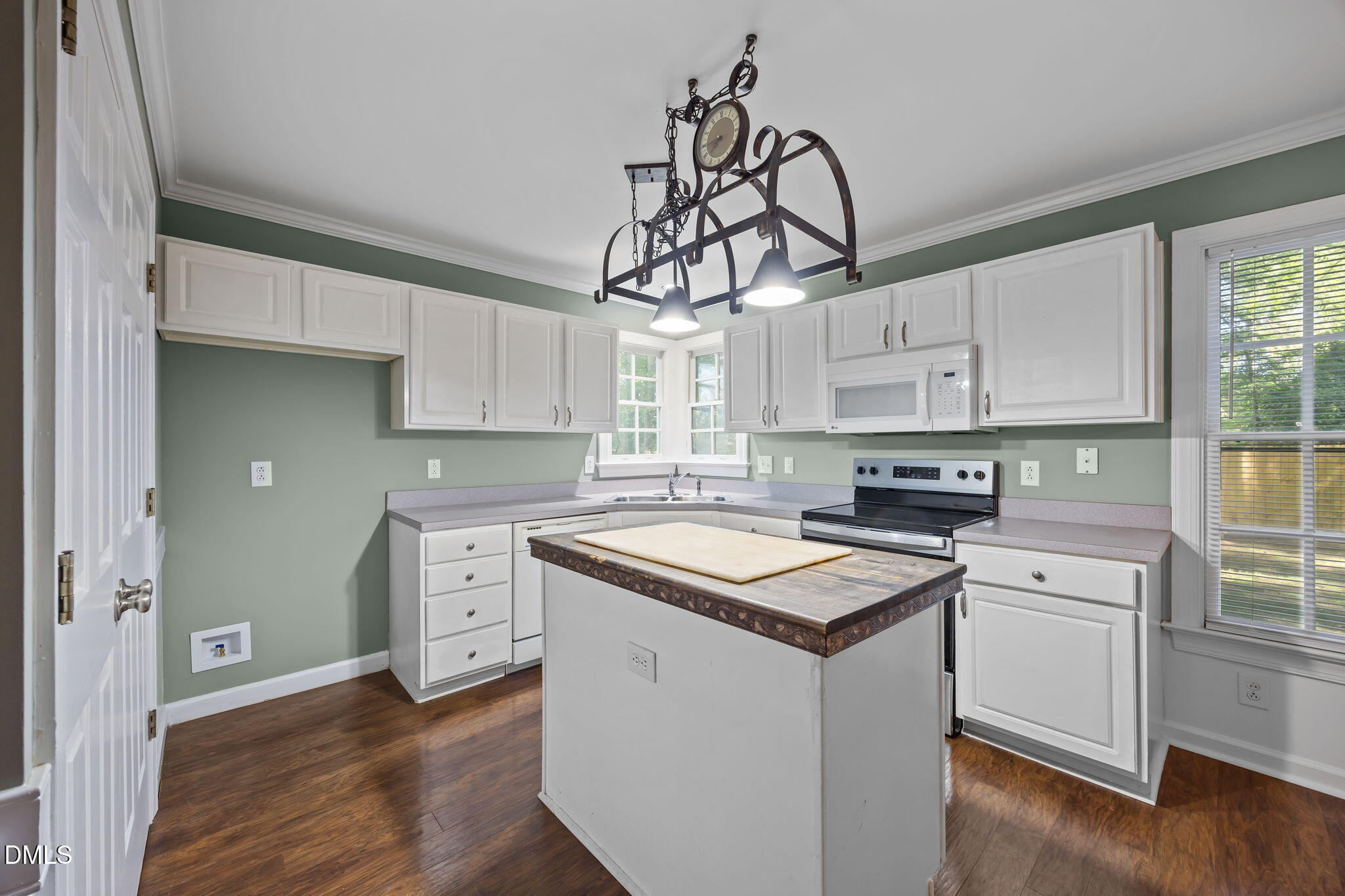 1642 Wake Drive Property Photo 32