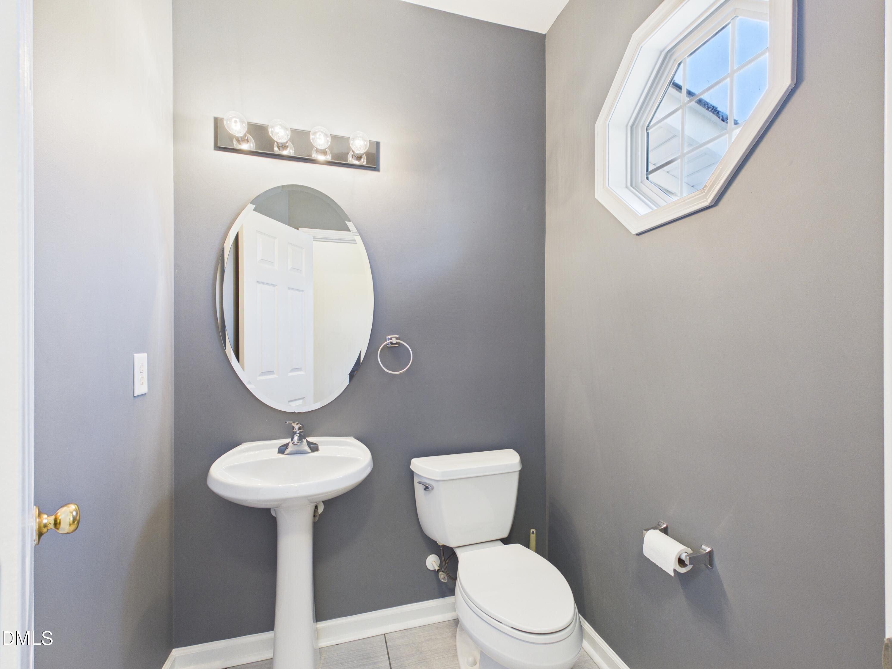 2748 Andover Glen Road Property Photo 7