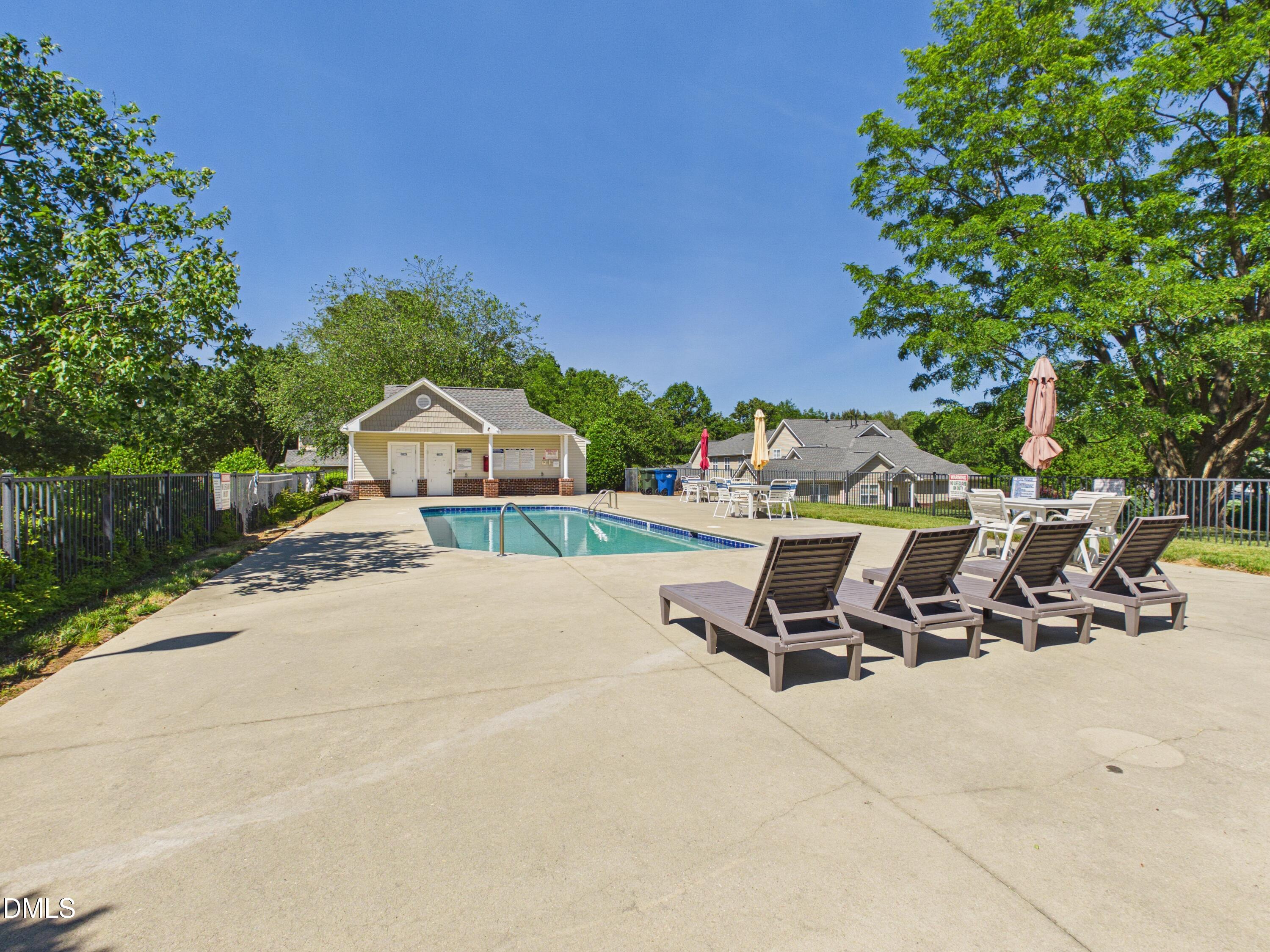 2748 Andover Glen Road Property Photo 18