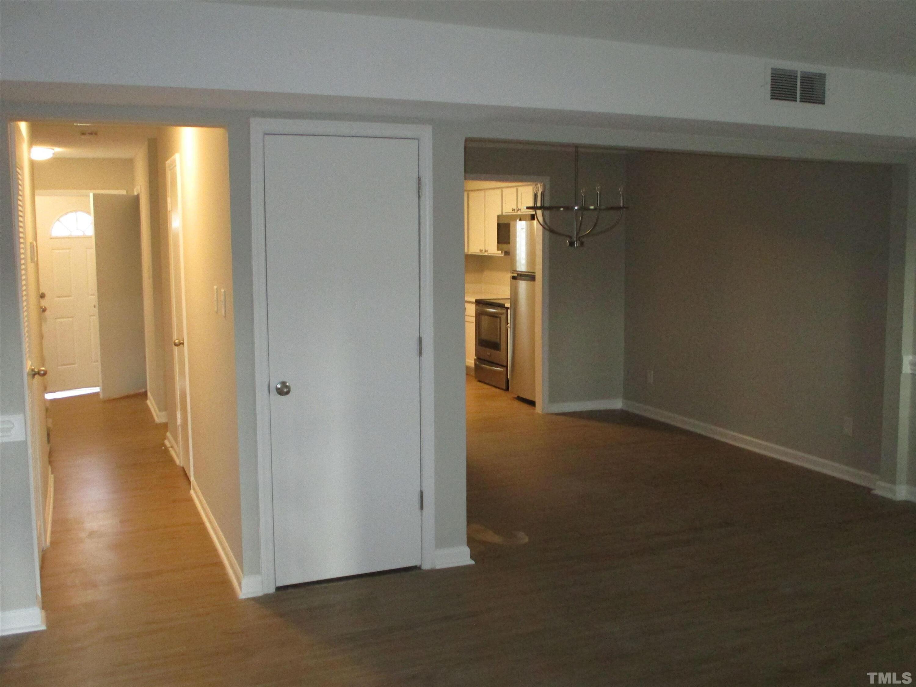 6435 New Market Way Property Photo 6