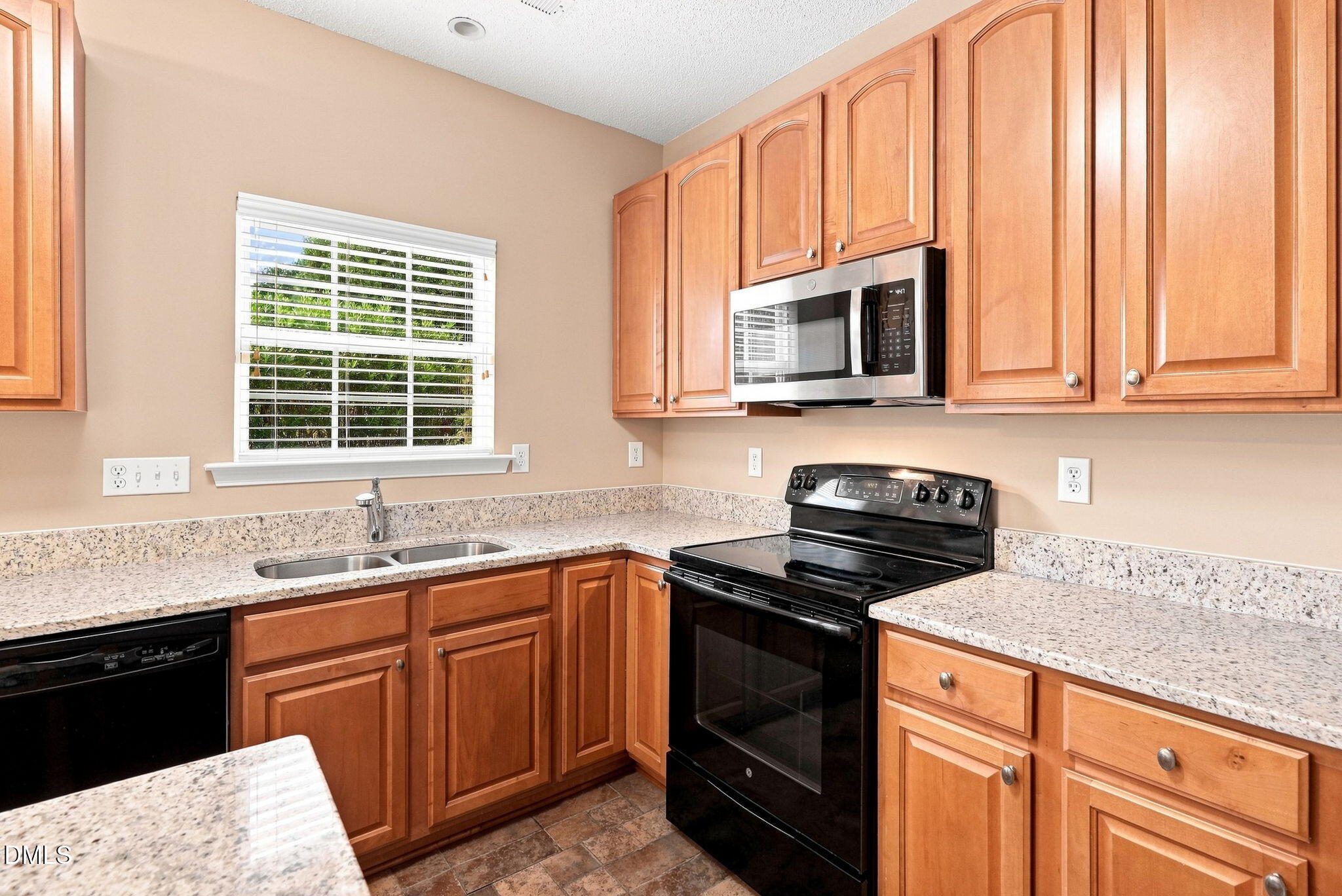2904 Gross Avenue Property Photo 11