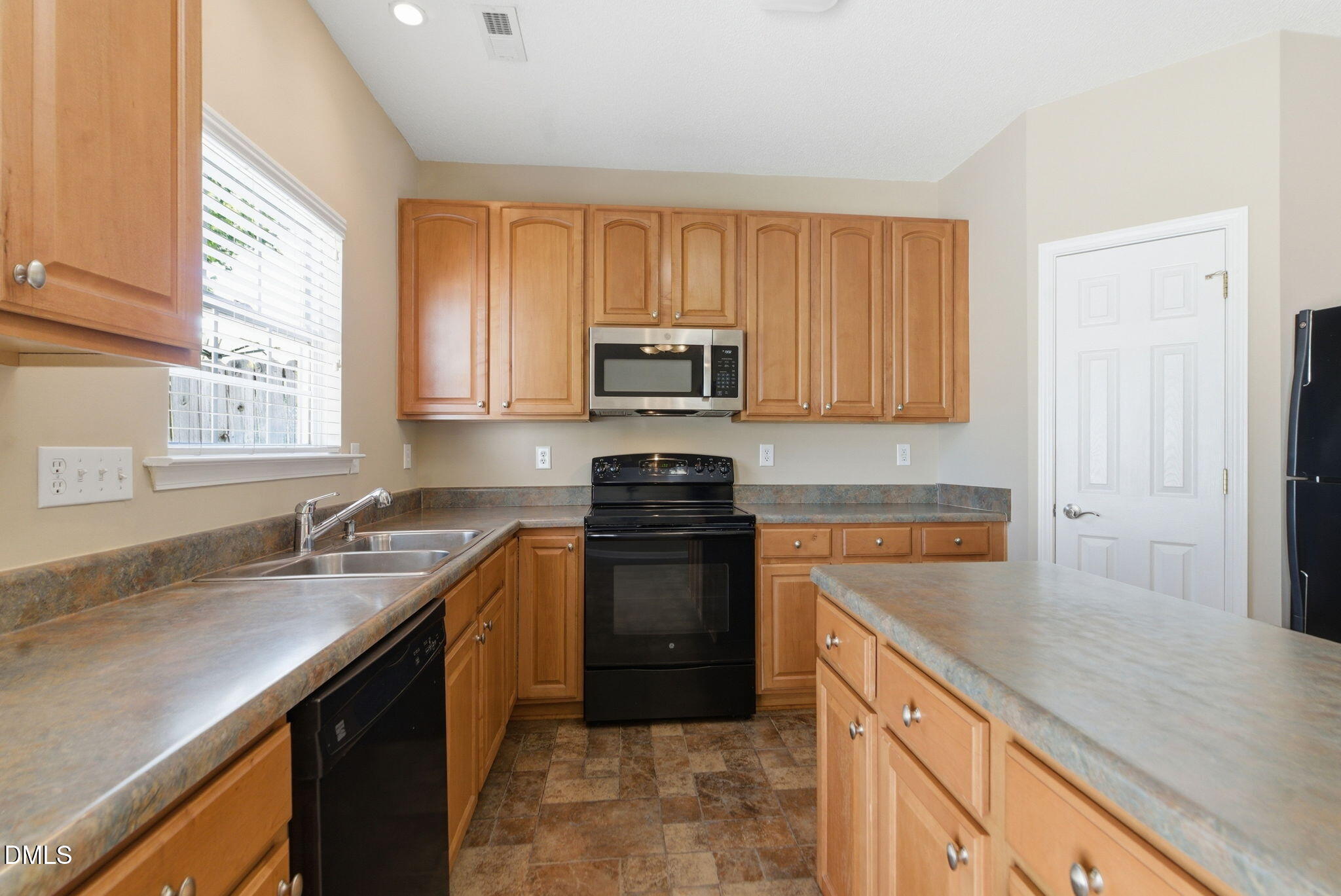 2904 Gross Avenue Property Photo 13