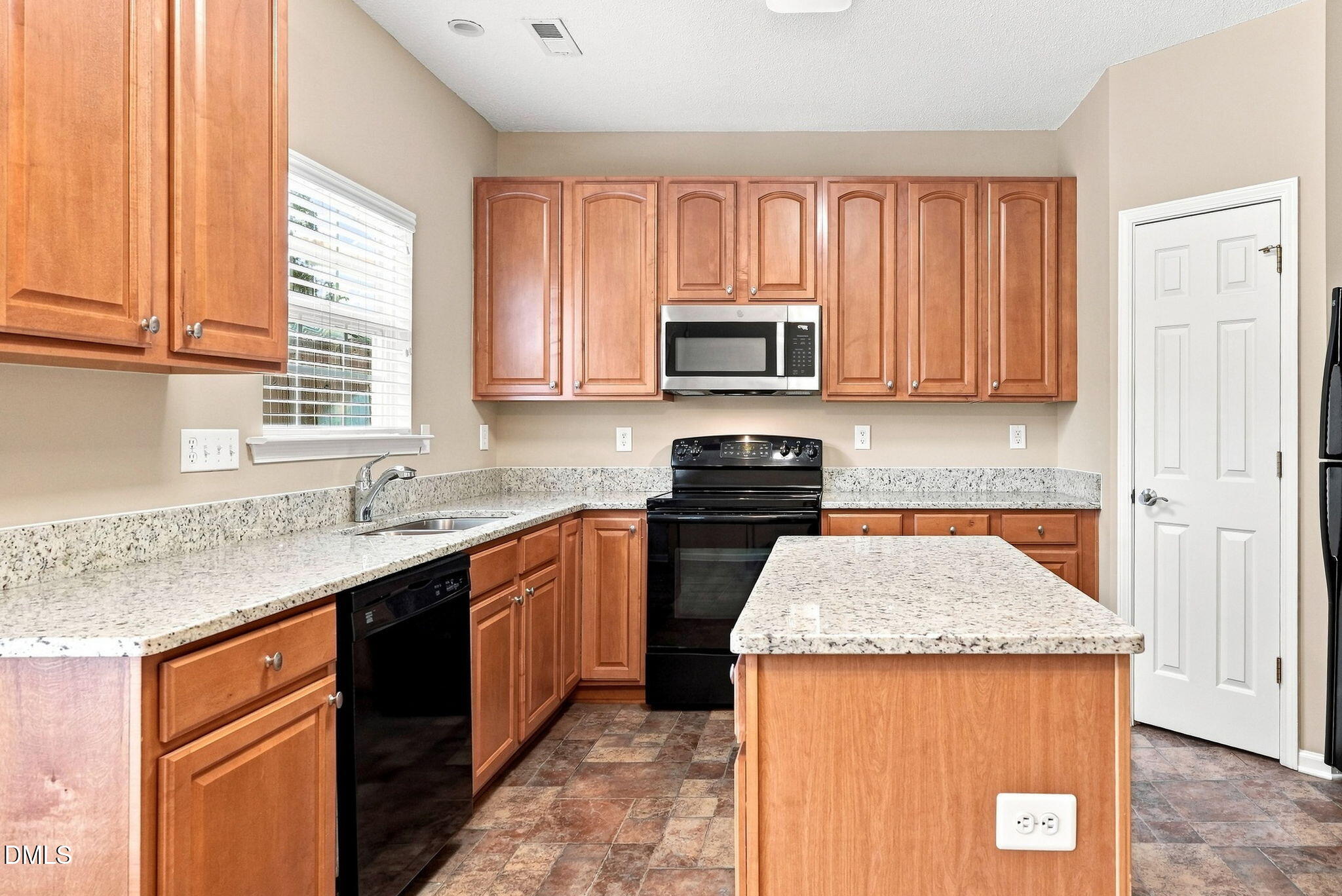 2904 Gross Avenue Property Photo 15