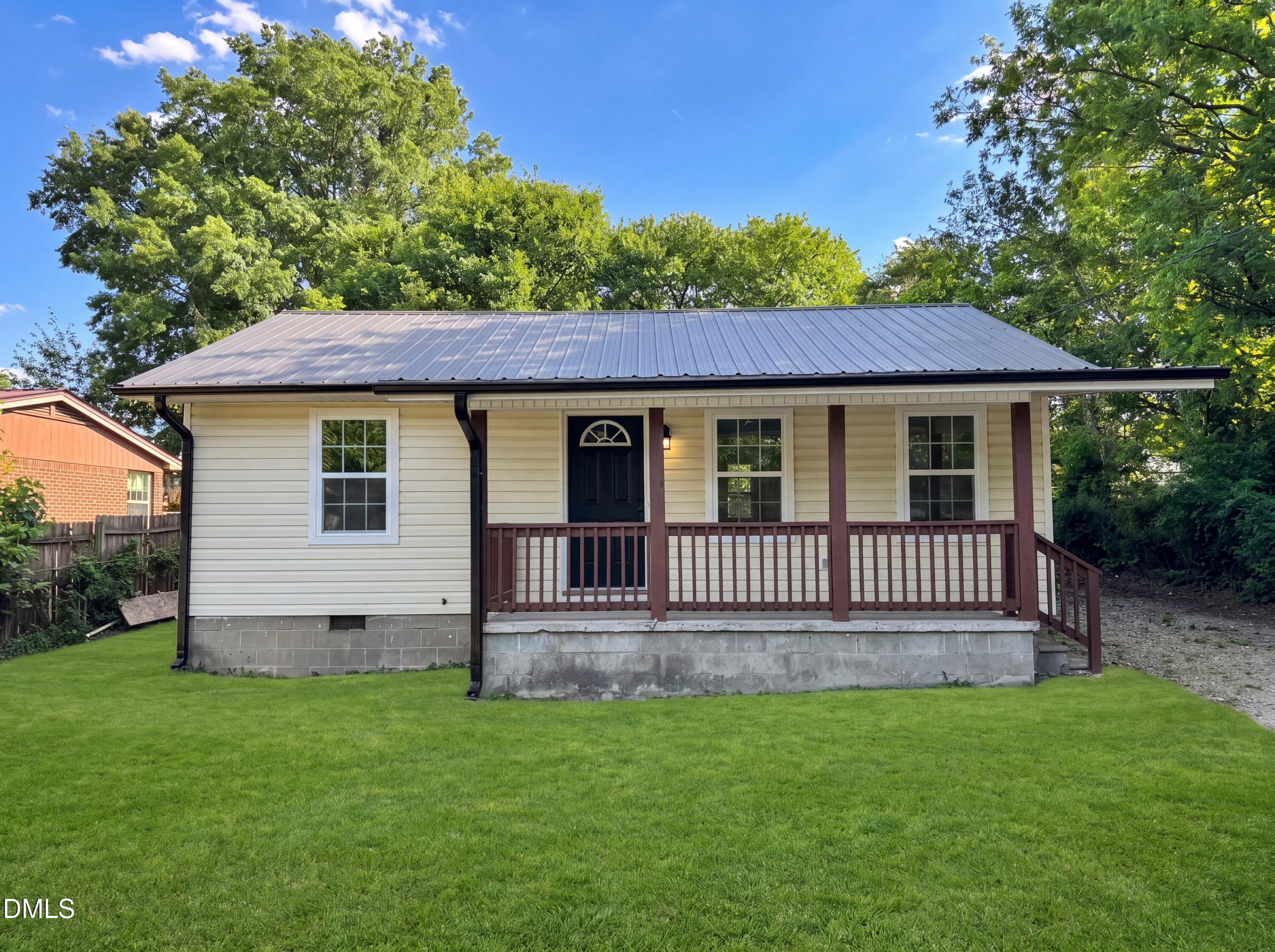 1402 S Williams Street Property Photo 1