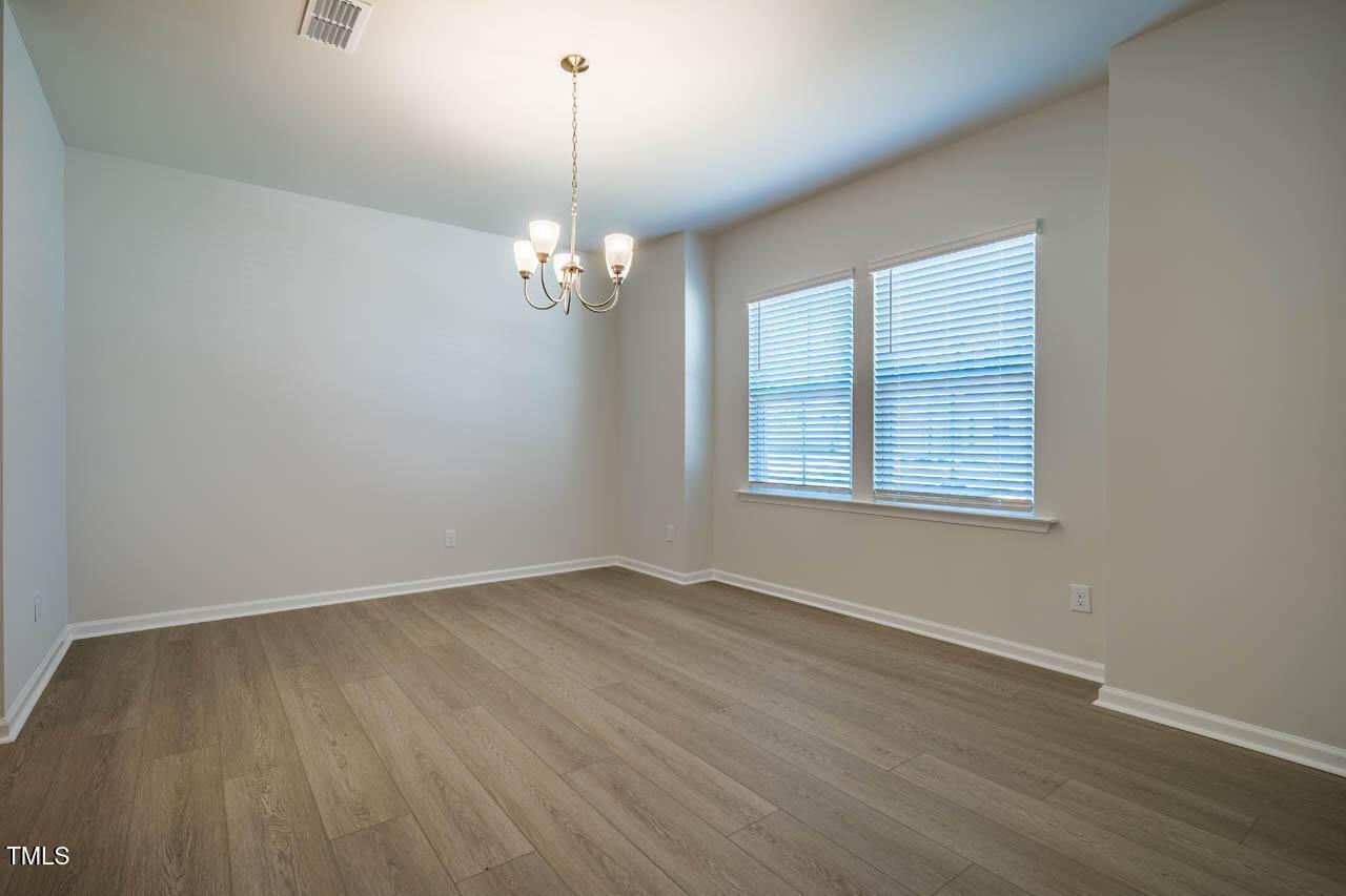 1400 Hollyview Avenue Property Photo 10