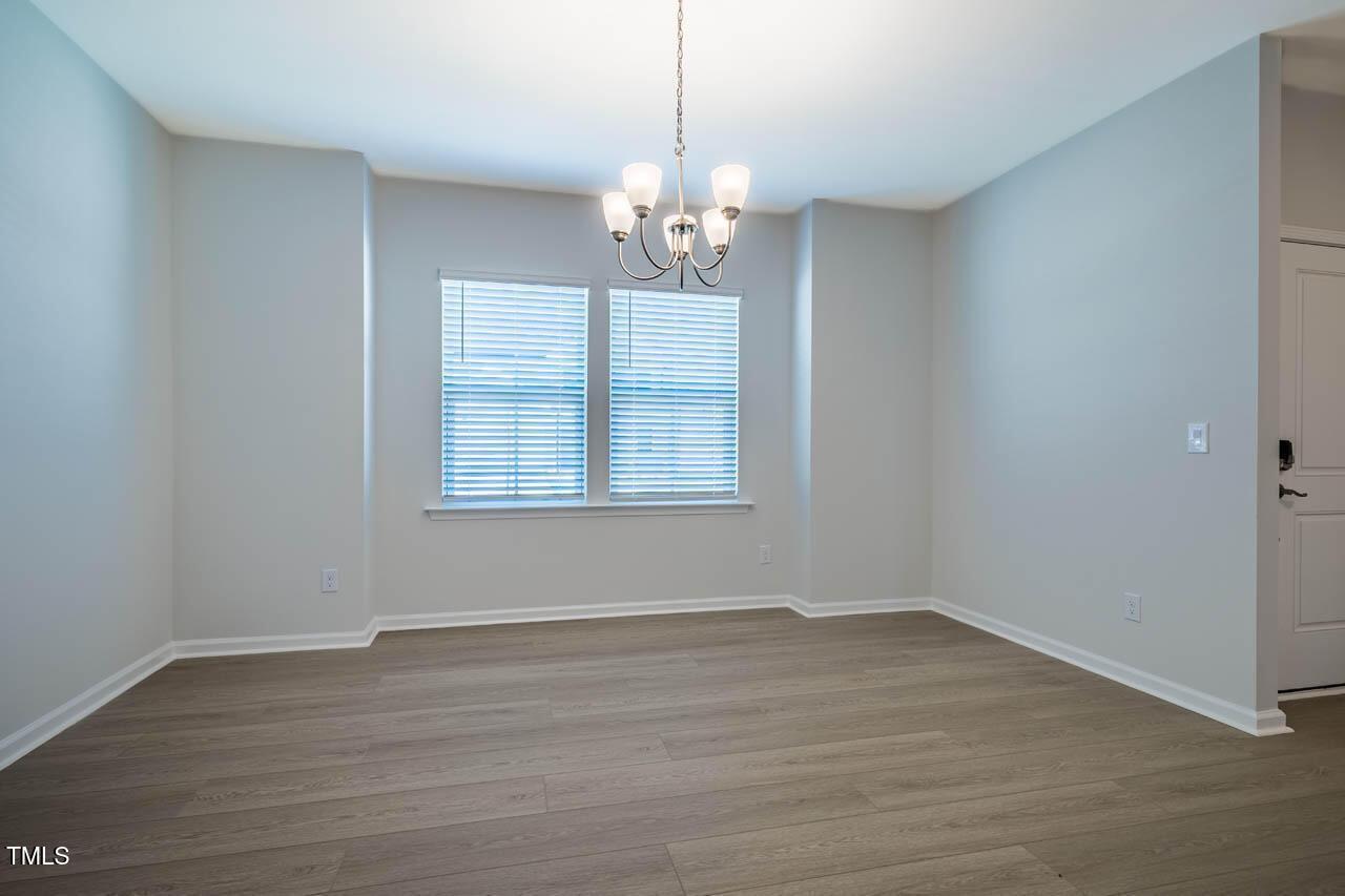 1400 Hollyview Avenue Property Photo 12