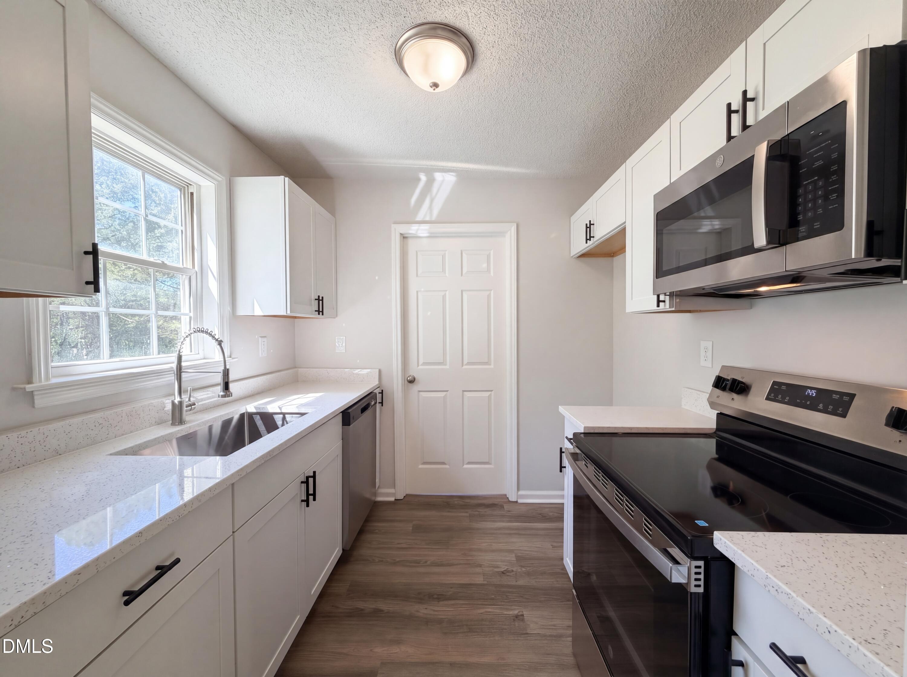 131 Sommerset Drive Property Photo 10