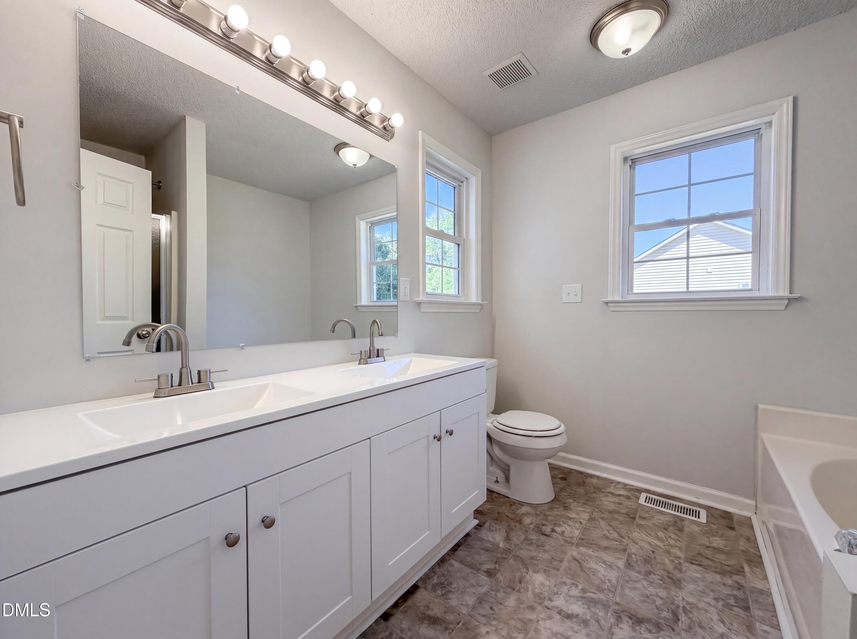 131 Sommerset Drive Property Photo 16