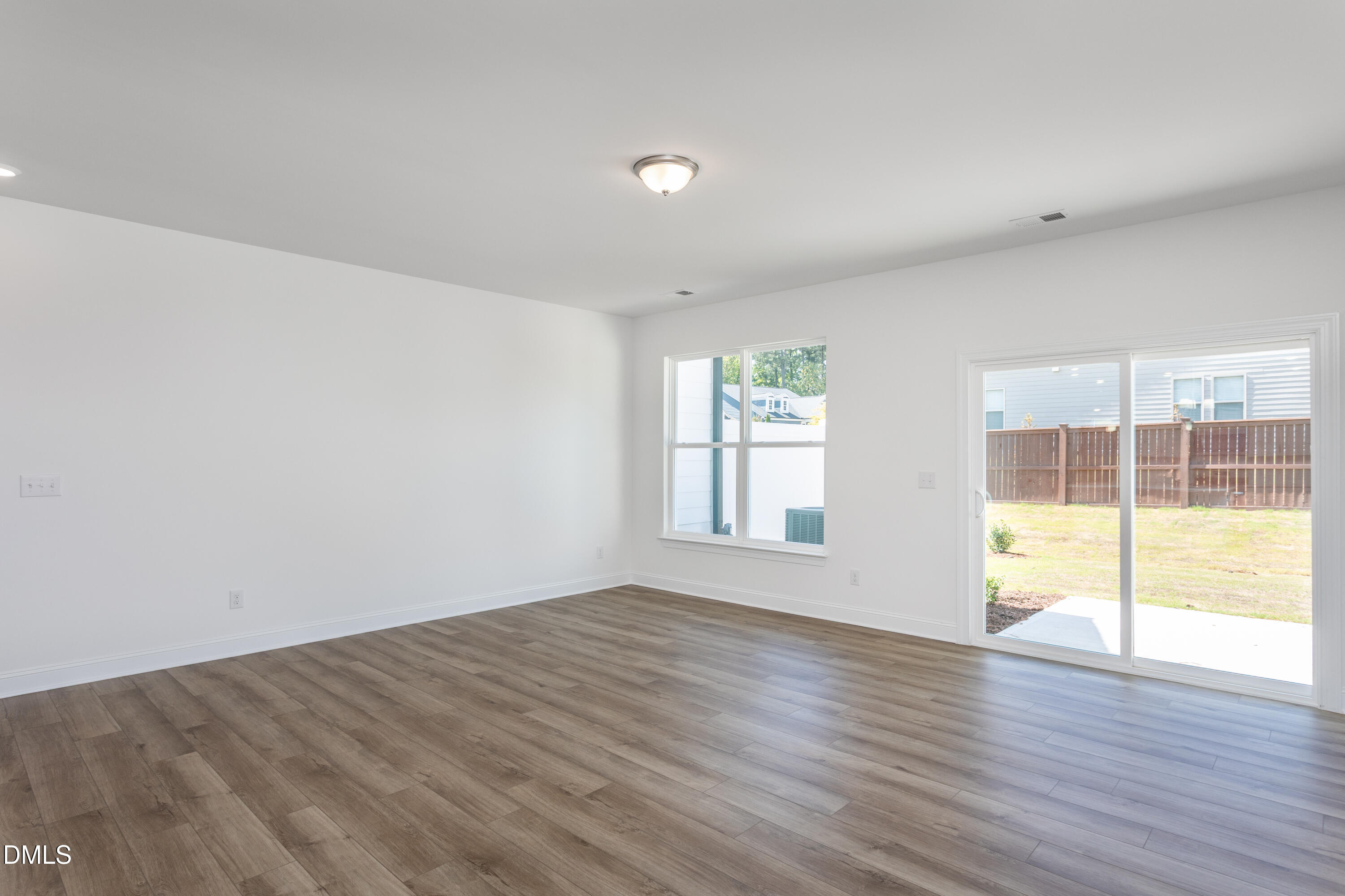 5403 Running Fox Lane Property Photo 9