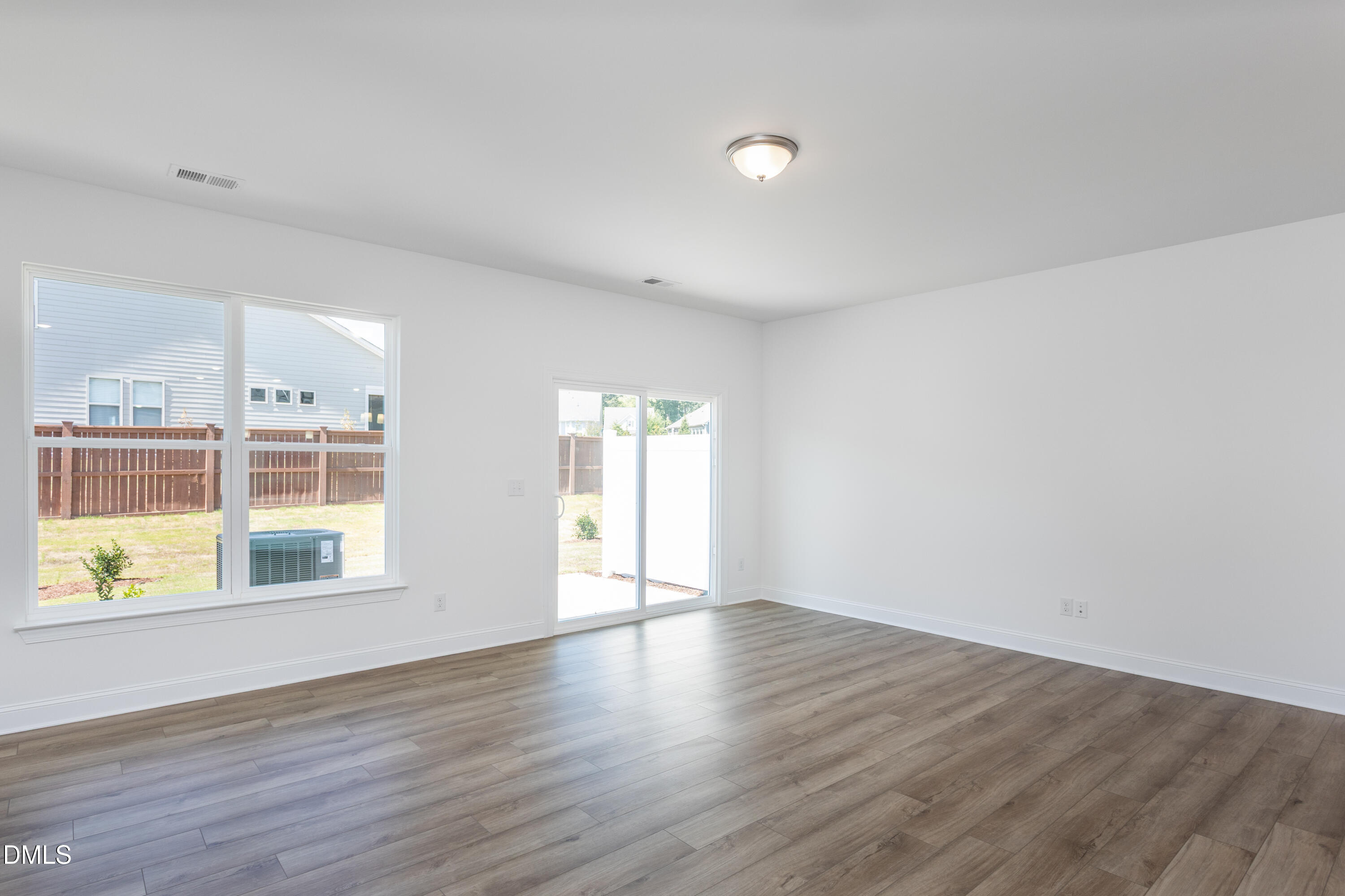 5403 Running Fox Lane Property Photo 10
