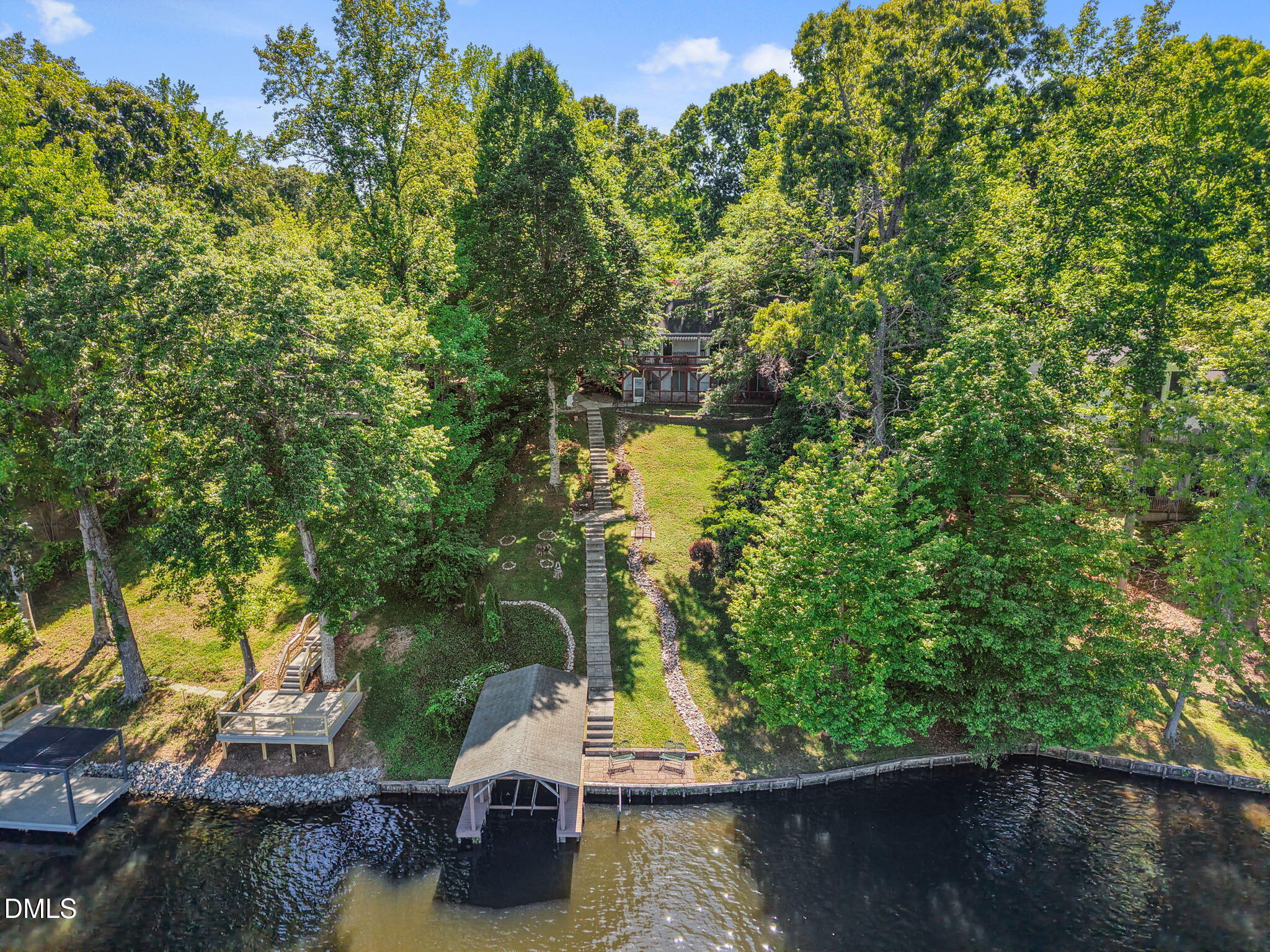401 Sagamore Drive Property Photo 1