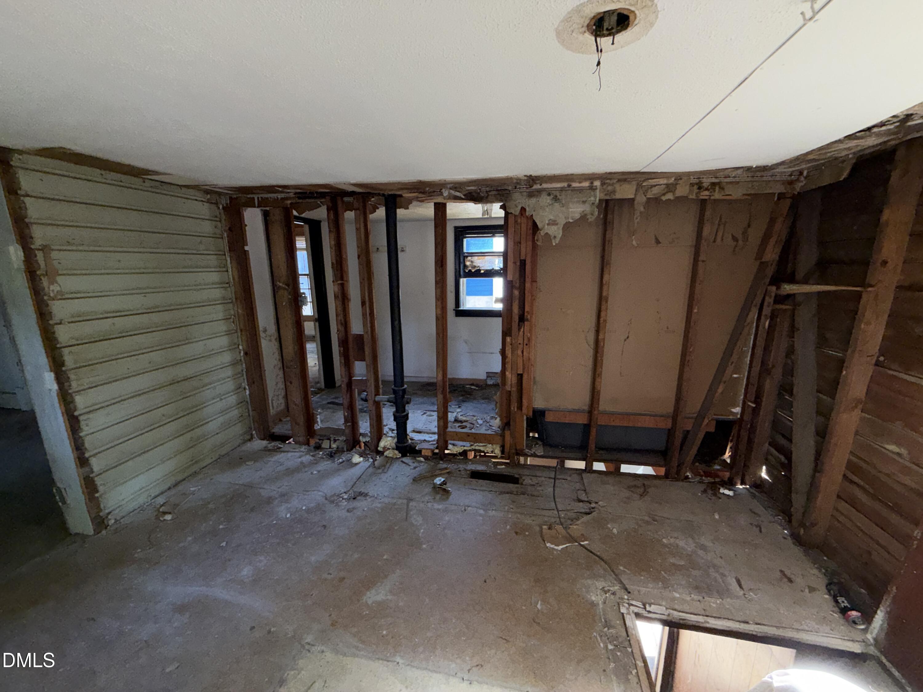 1106 N Guthrie Avenue Property Photo 3