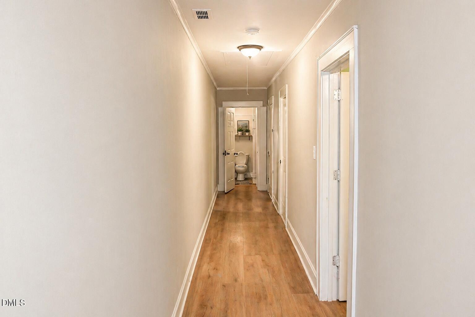 313 N Hyde Park Avenue Property Photo 3