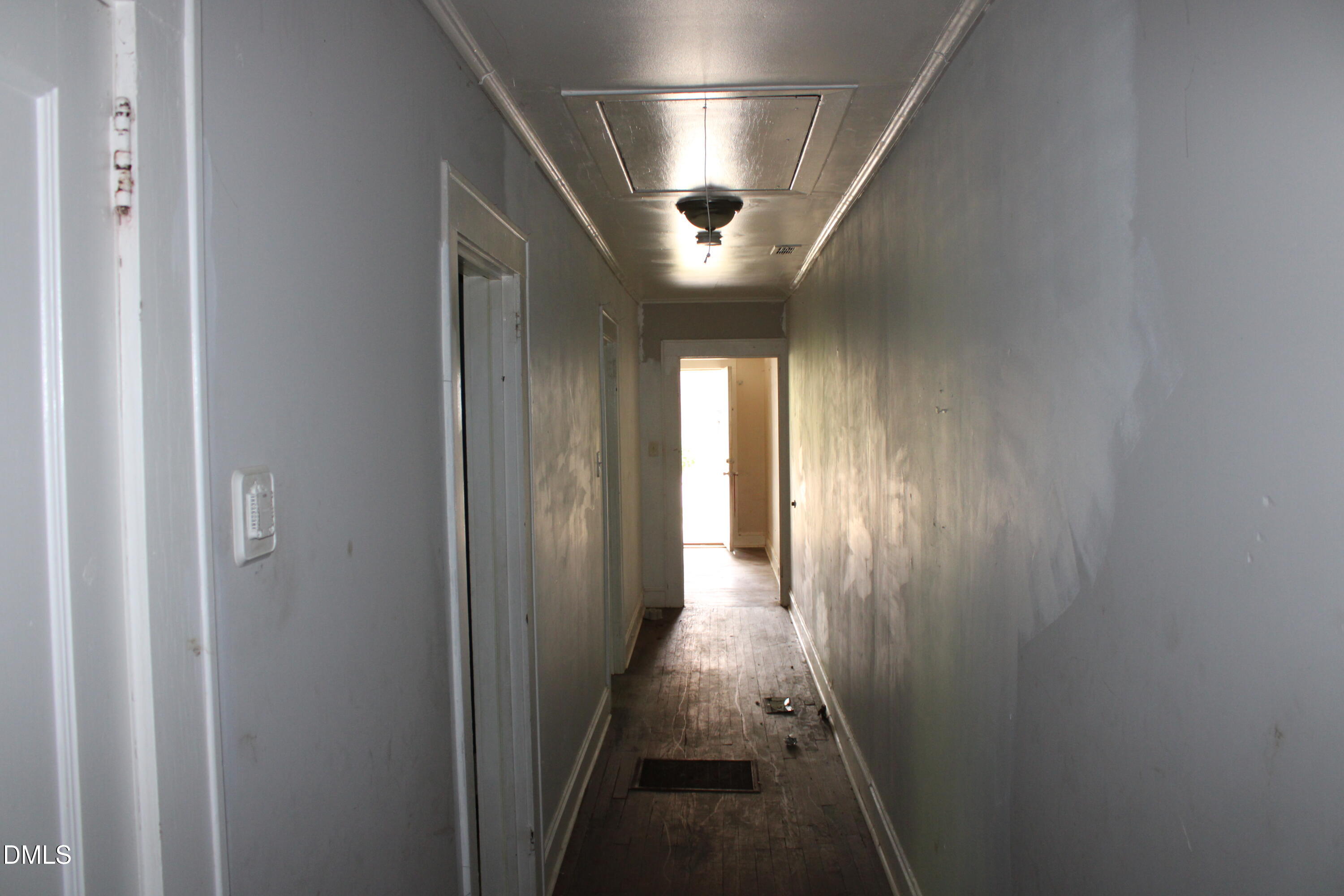 313 N Hyde Park Avenue Property Photo 12