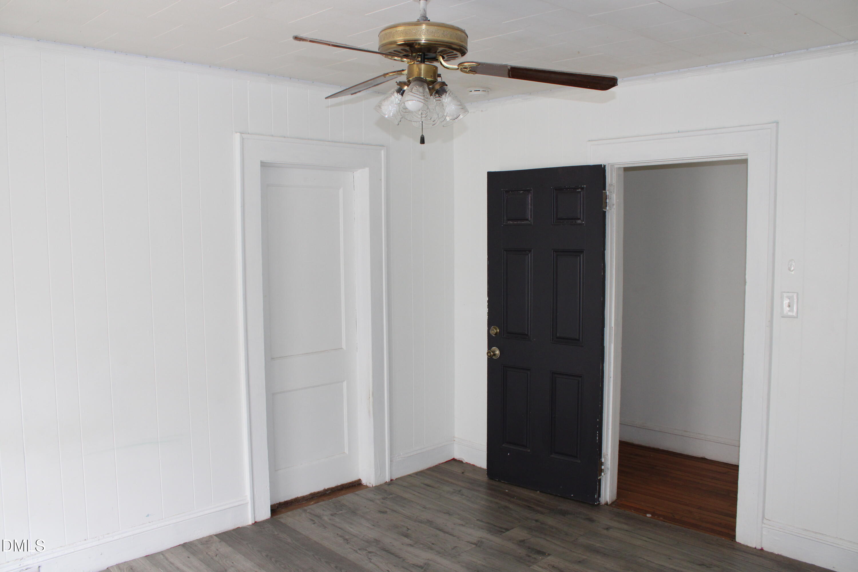 313 N Hyde Park Avenue Property Photo 15