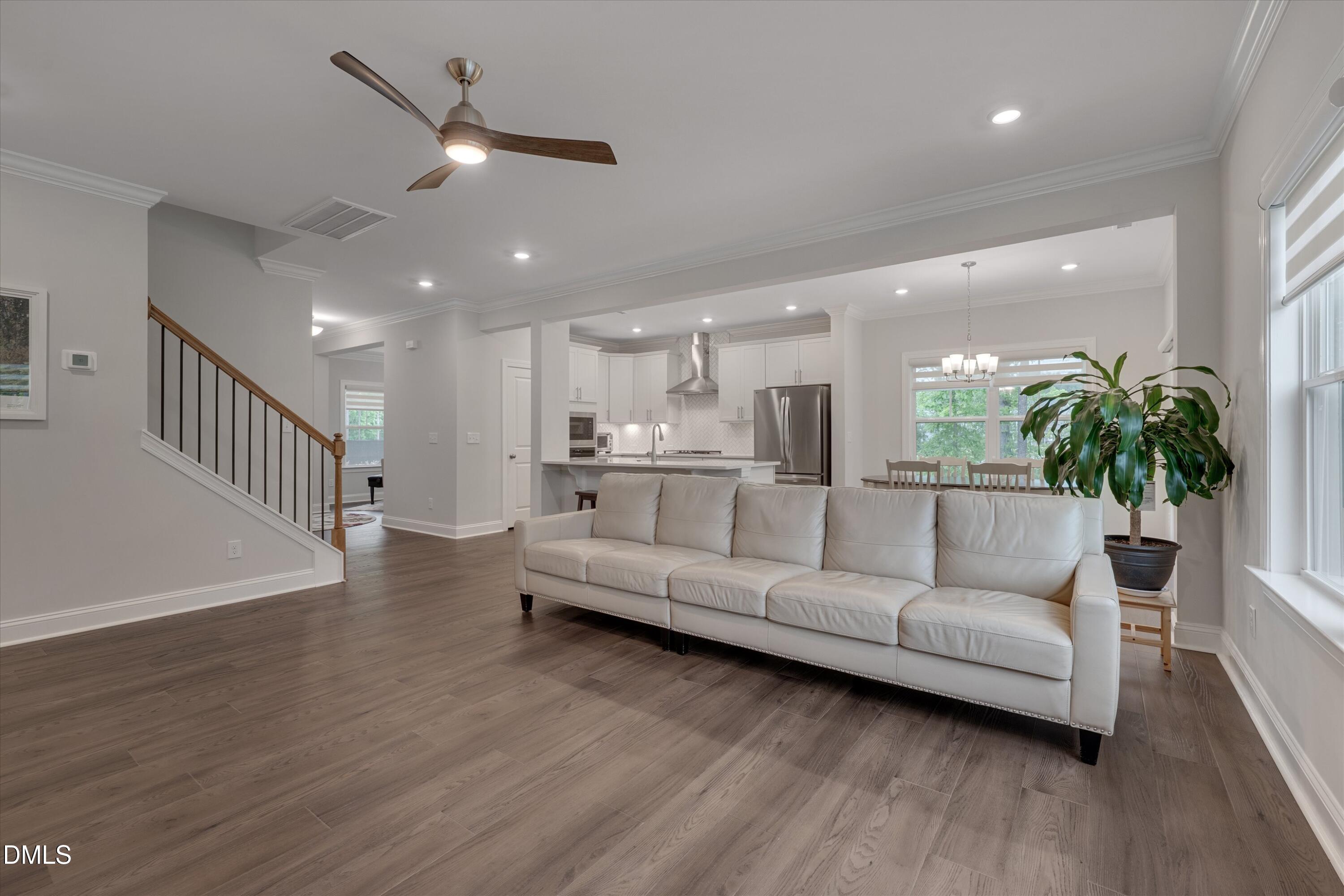 2516 Pikes Peak Drive Property Photo 8