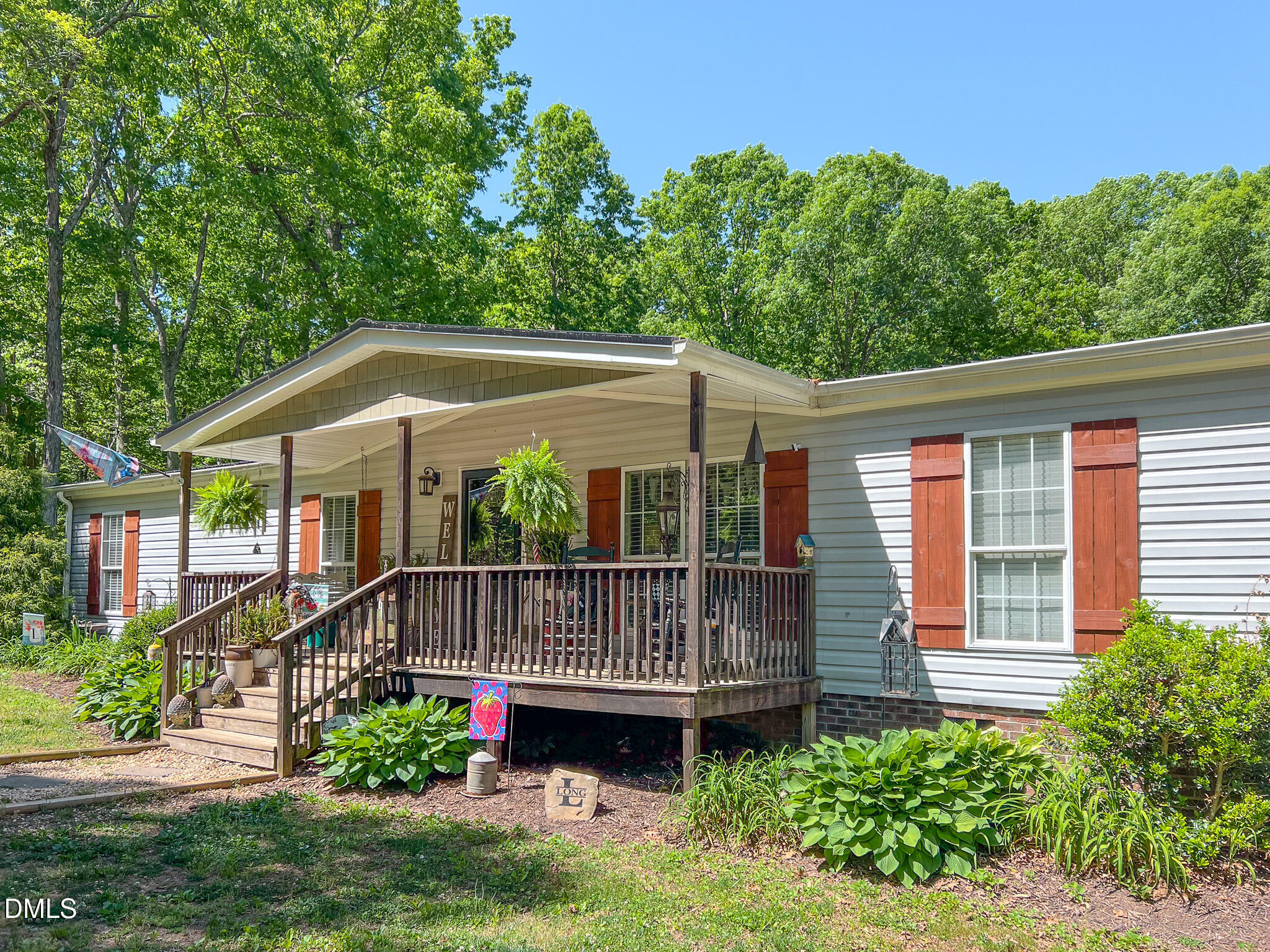 313 Oakdale Drive Property Photo 1