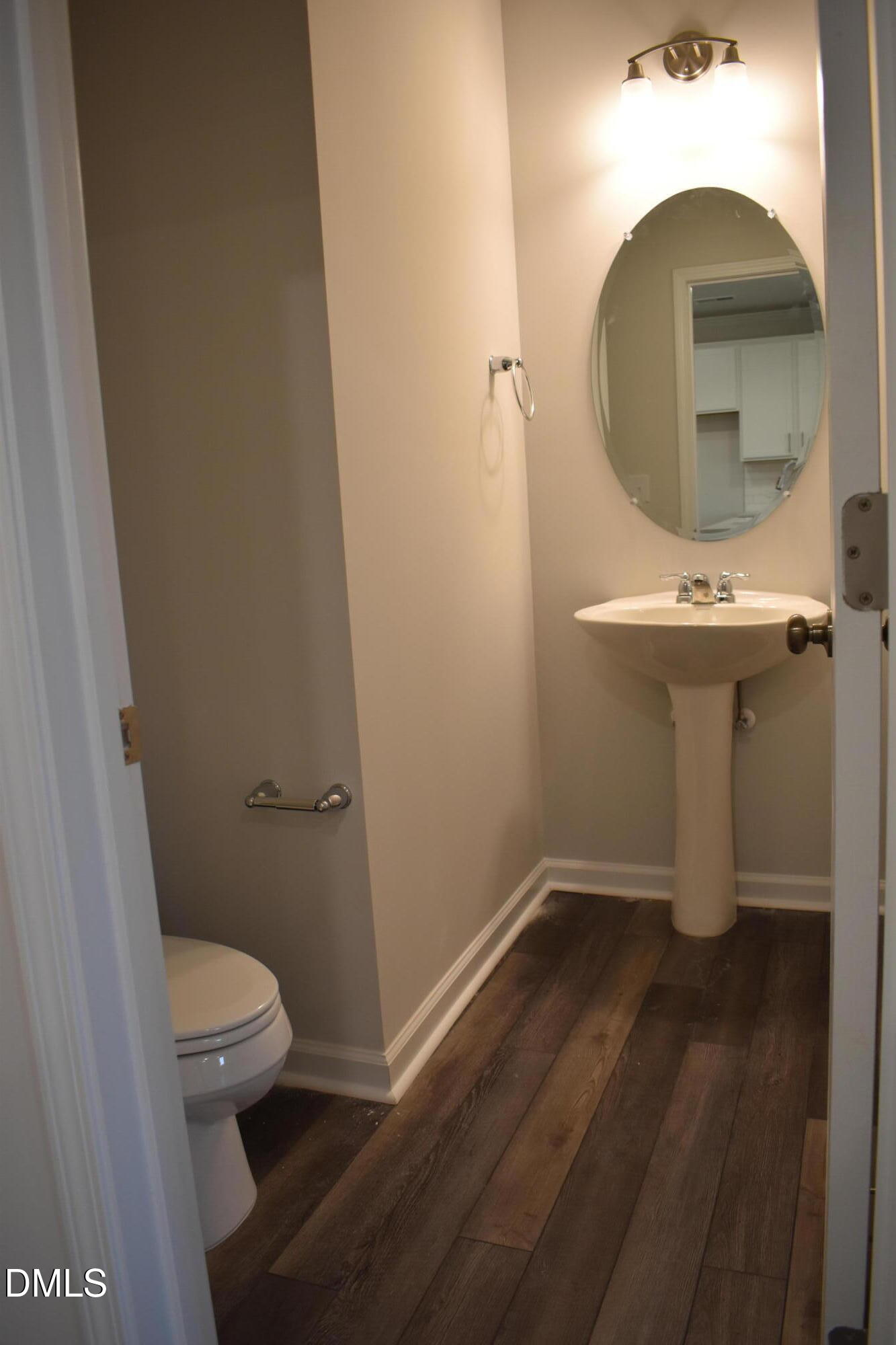 5046 Arkose Drive Property Photo 10
