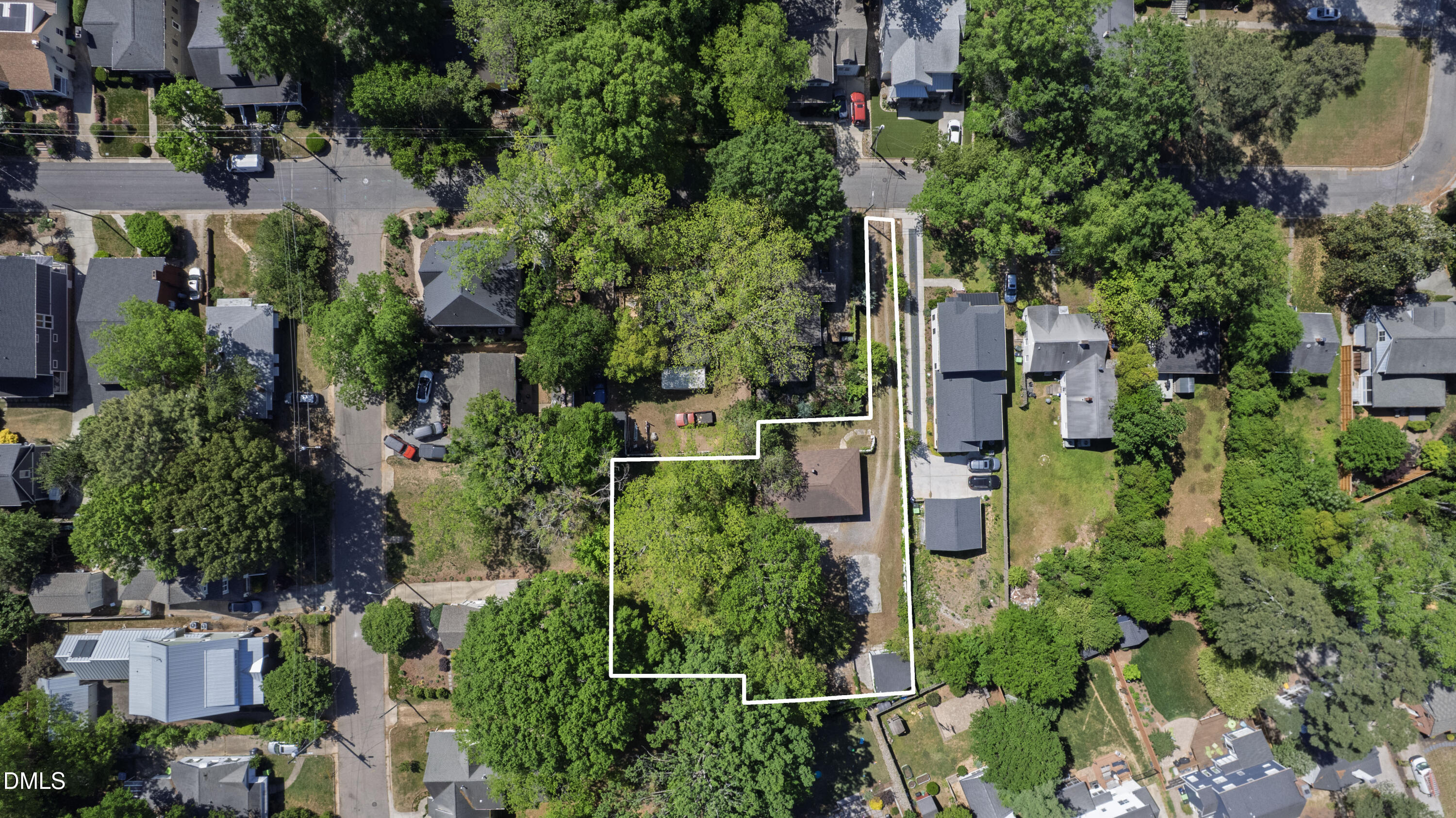 711 Latta Street Property Photo 4