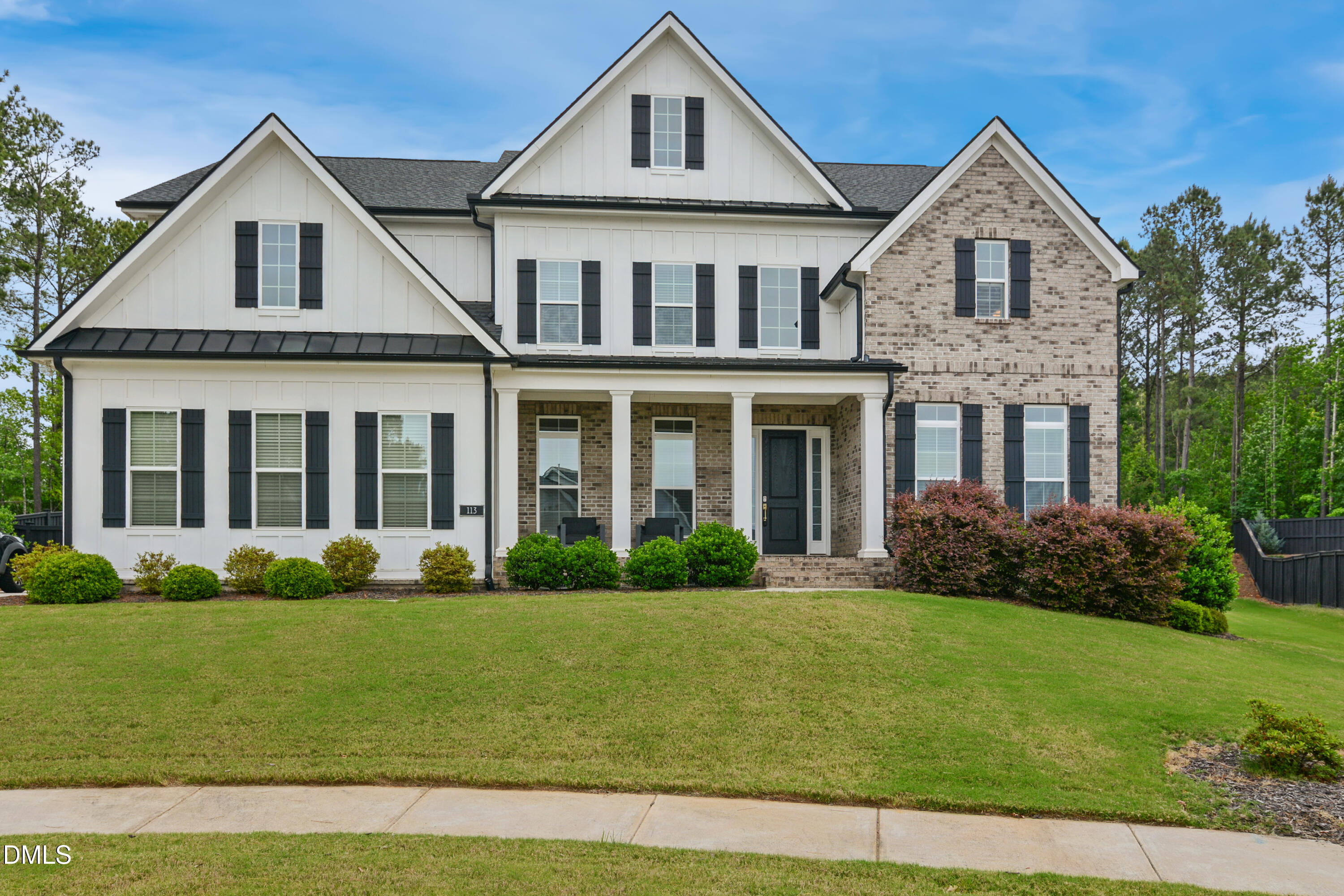 113 Amberwing Court Property Photo 2