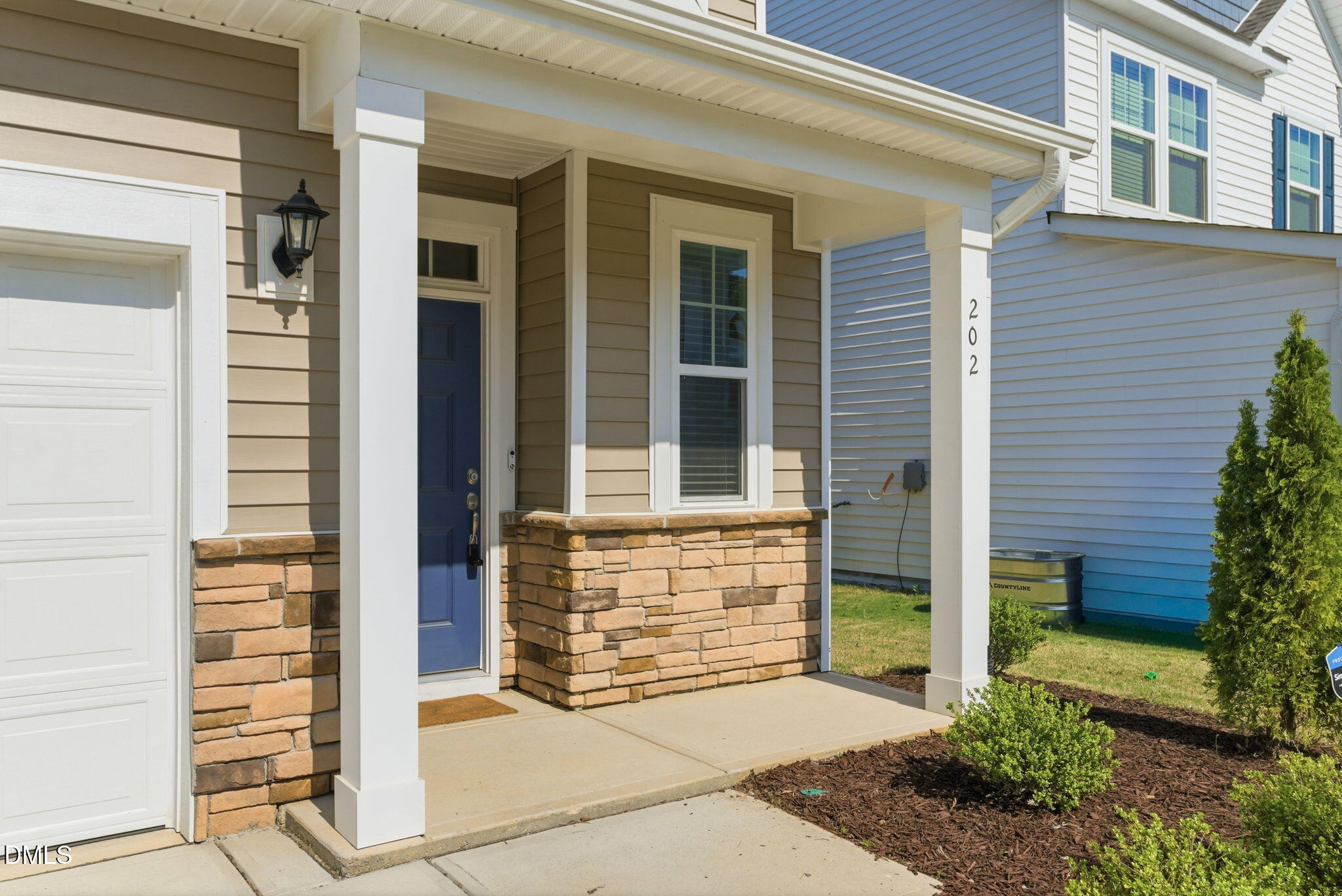 202 Burford Way Property Photo 6