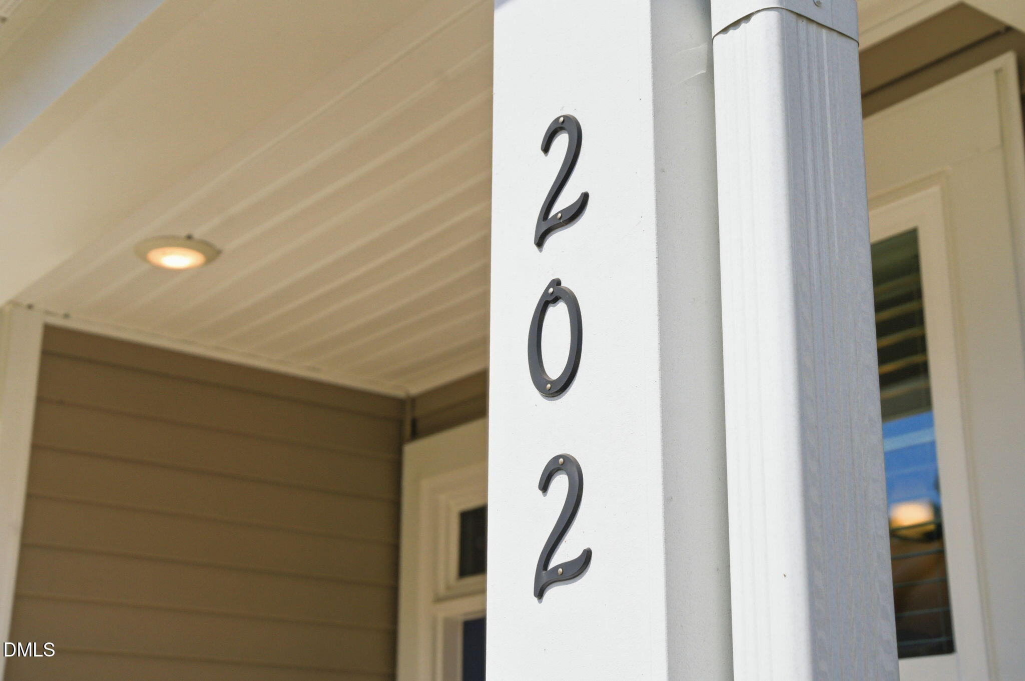 202 Burford Way Property Photo 8