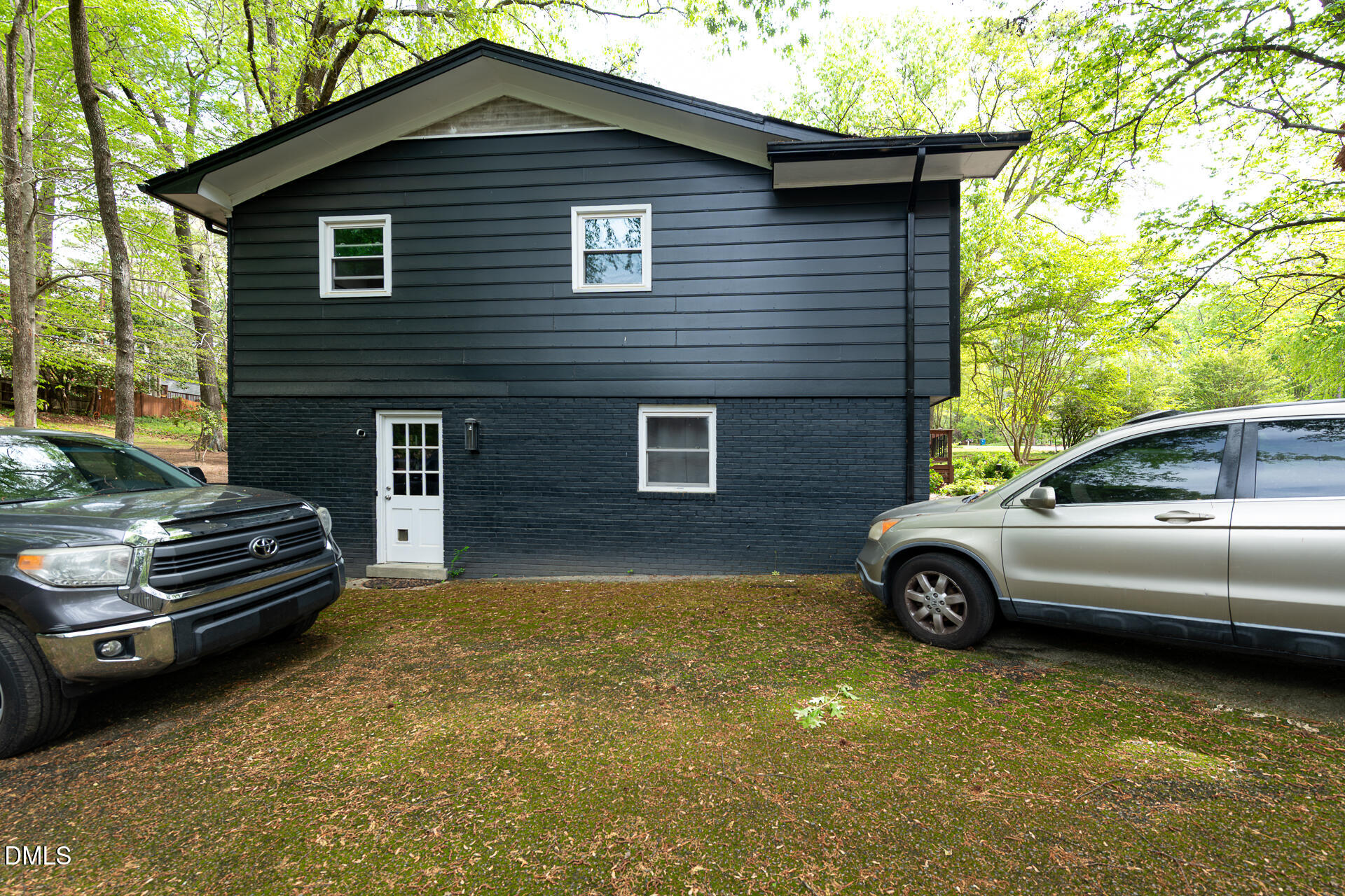 4050 Kelly Drive Property Photo 5