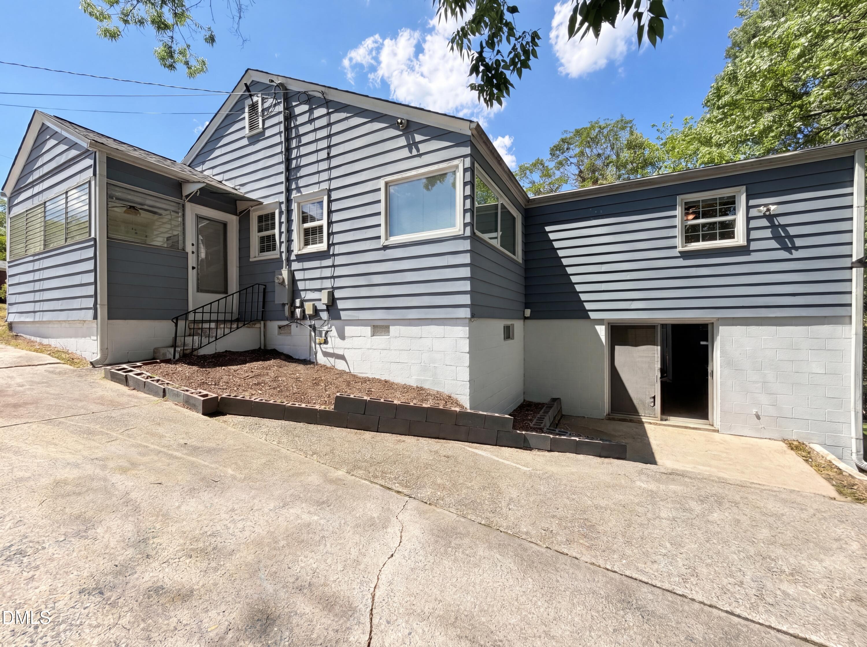 127 Nelson Street Property Photo 5