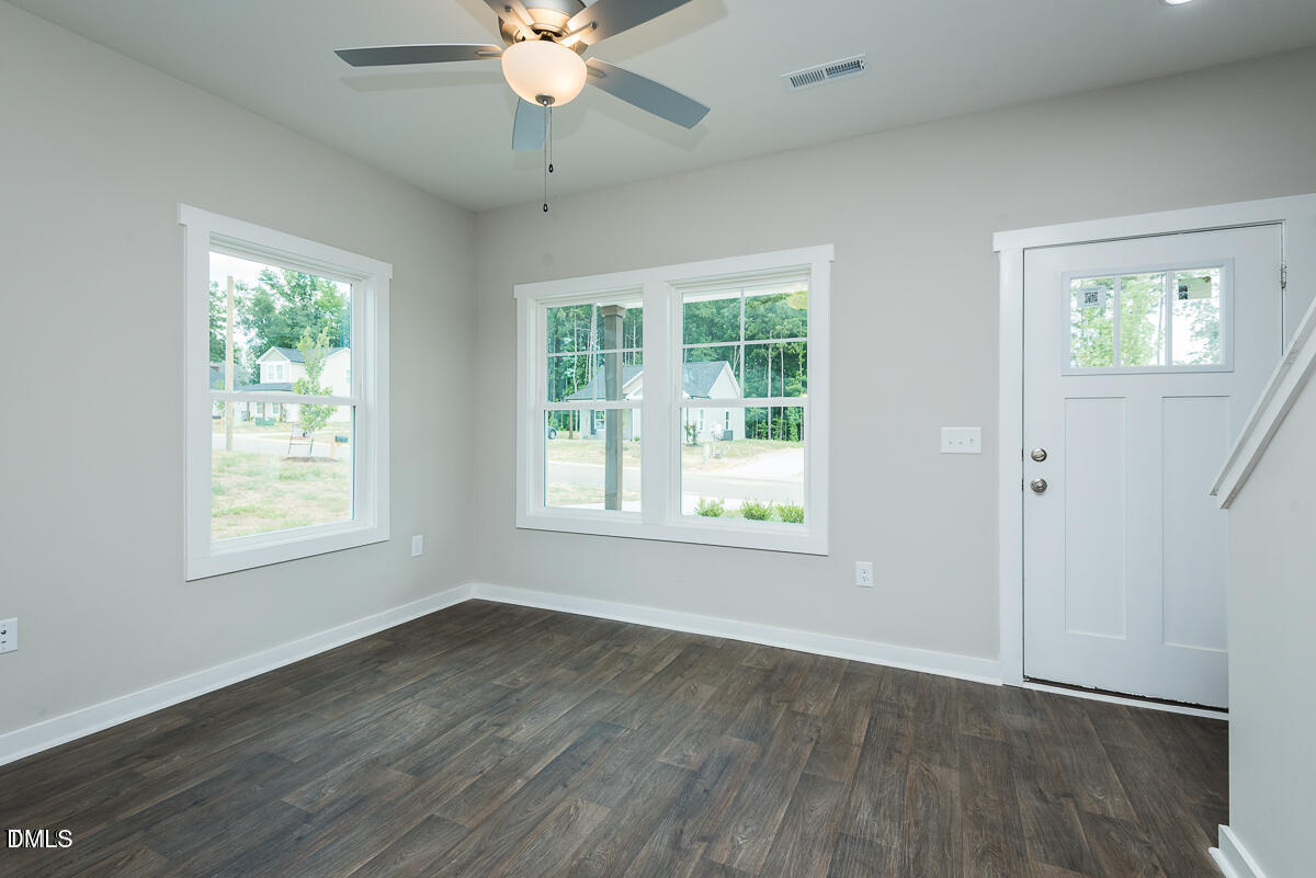 1016 Pinnix Loop Property Photo 7