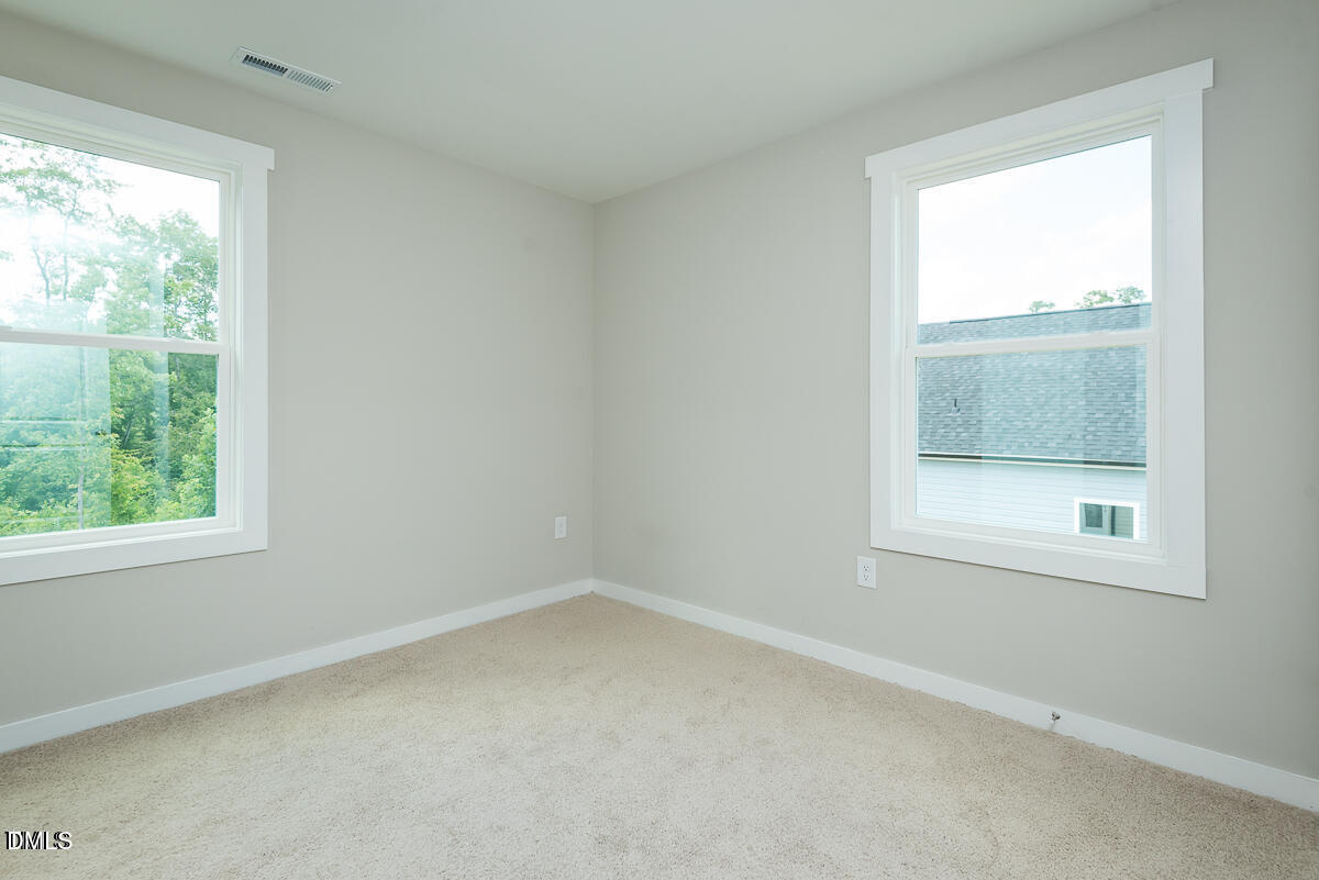 1016 Pinnix Loop Property Photo 14