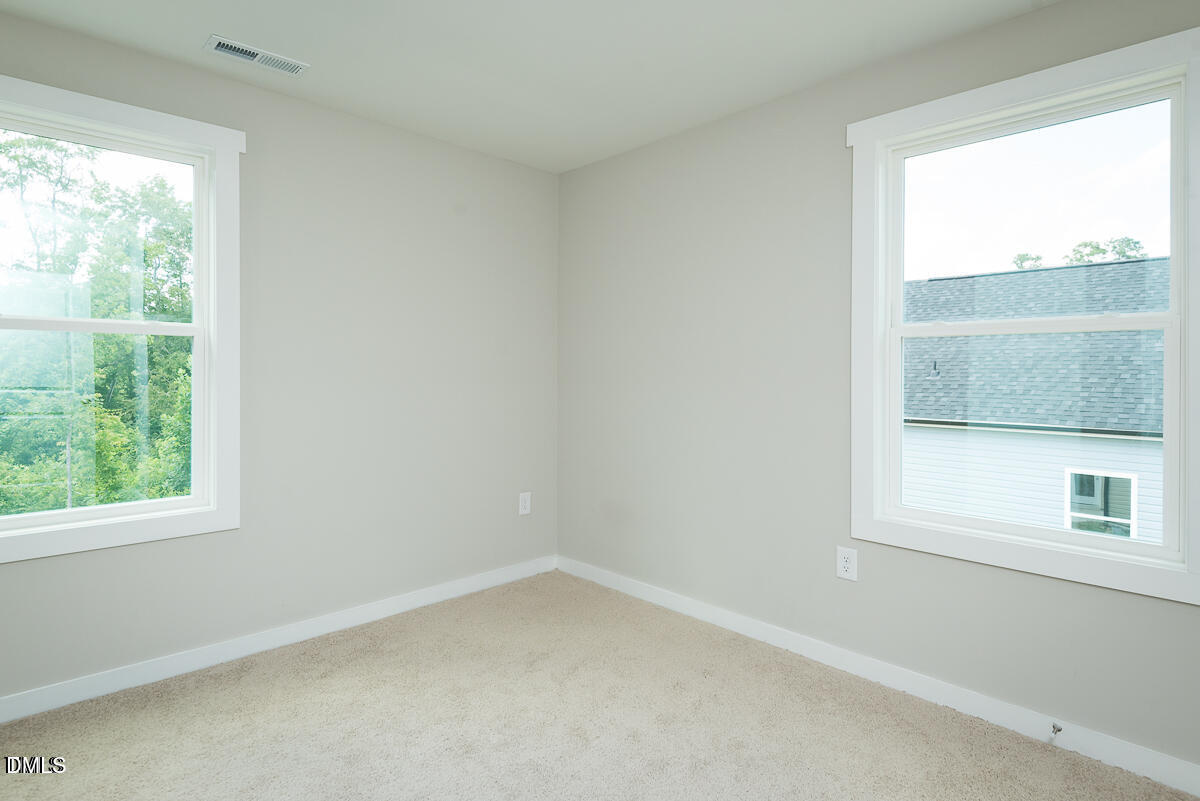 1016 Pinnix Loop Property Photo 16