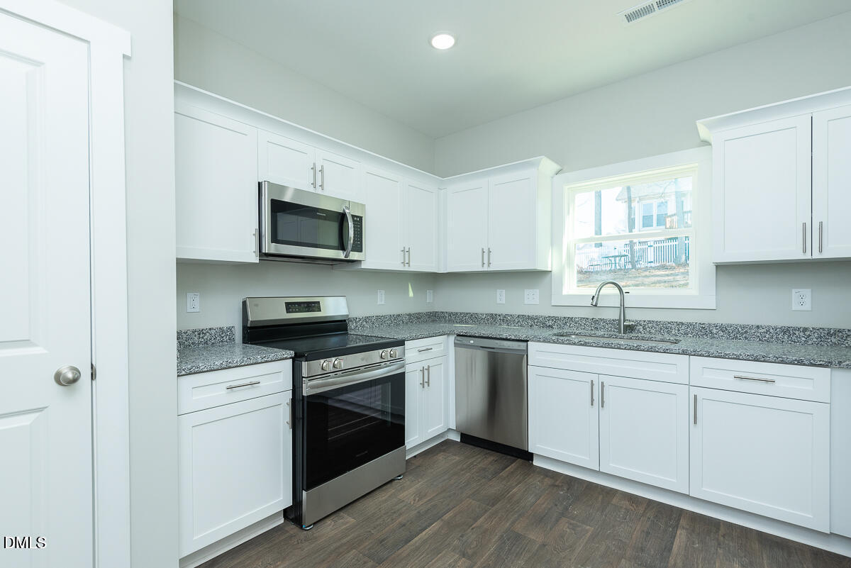 559 Pinnix Road Property Photo 2