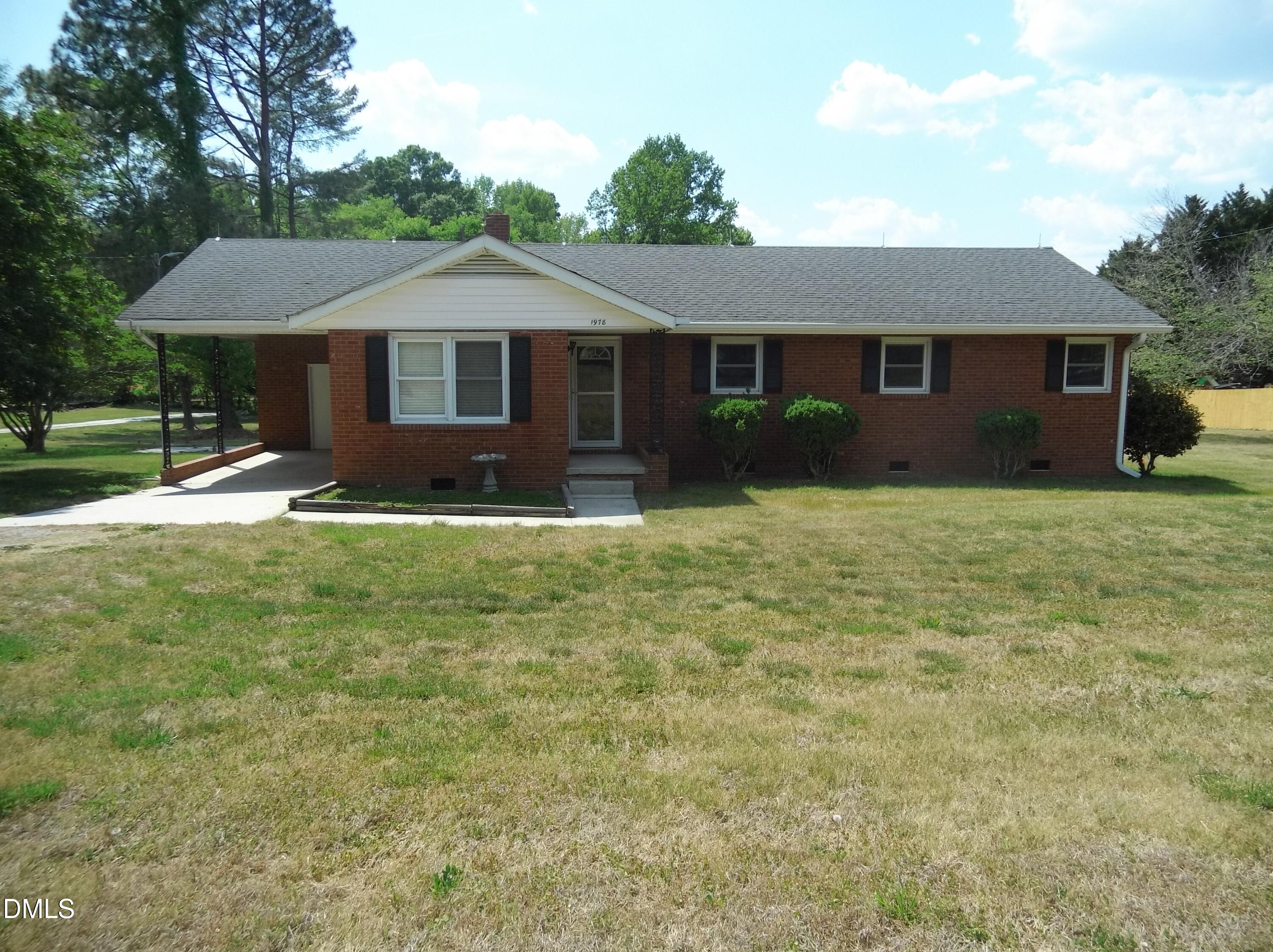 1978 Mount Hope Church Road Property Photo 1