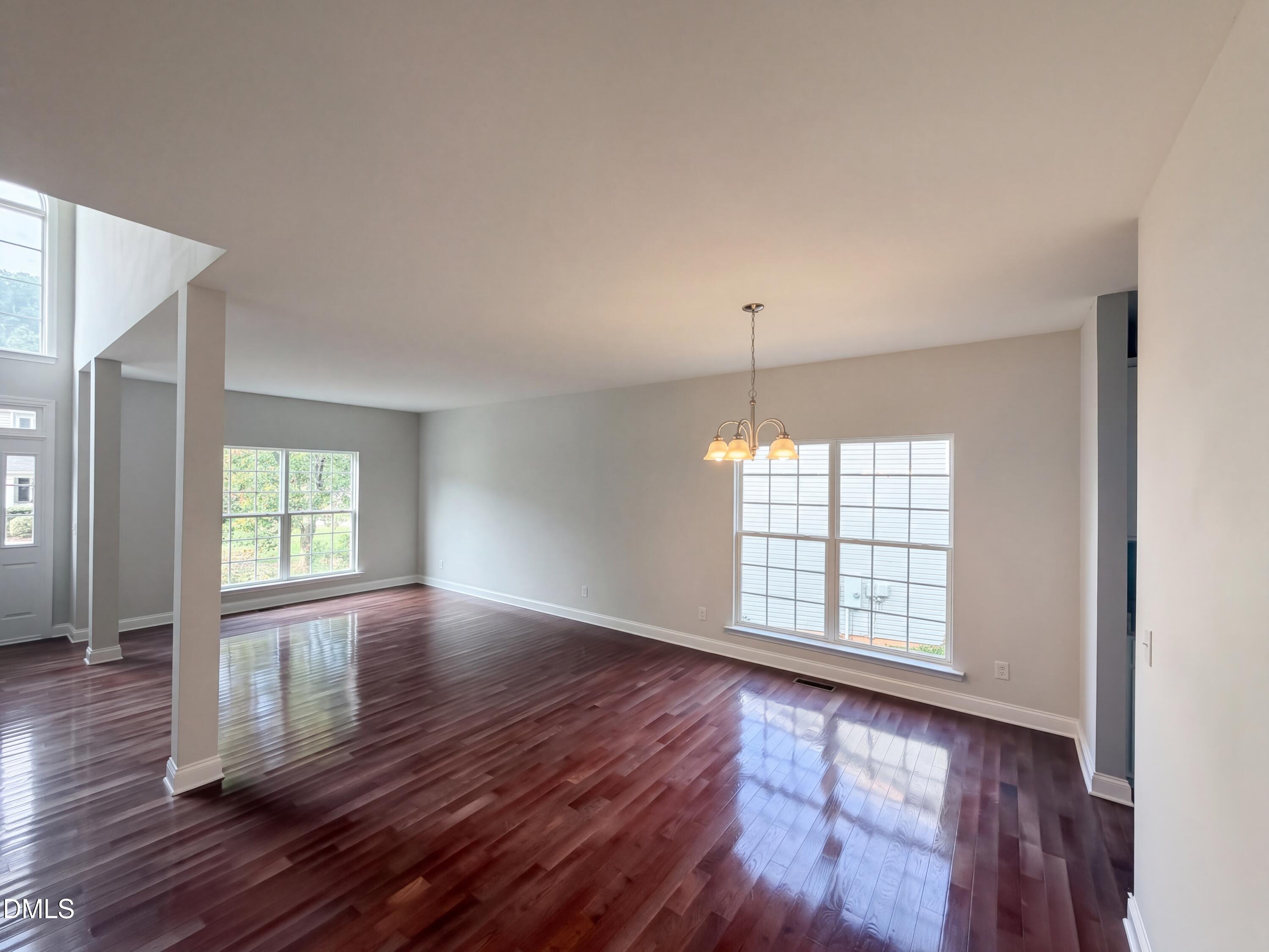 5073 Stonewood Pines Drive Property Photo 2